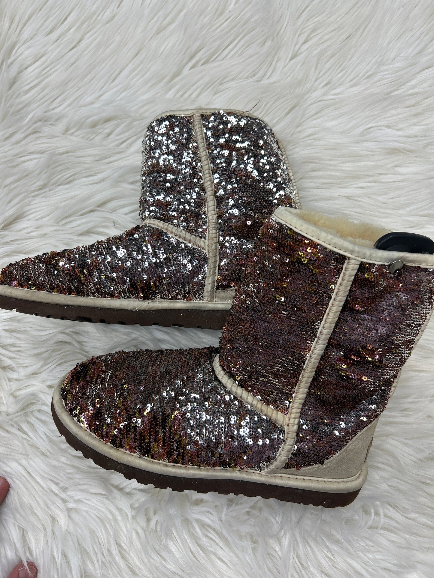 Boots Designer By Ugg In Gold, Size:5