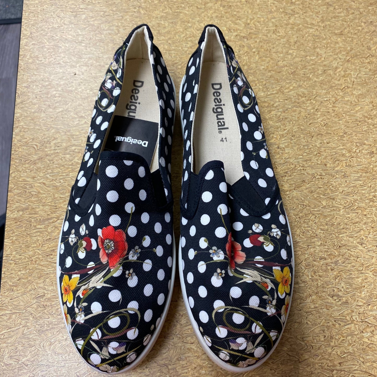 Shoes Sneakers By Desigual In Black & Cream, Size:10.5
