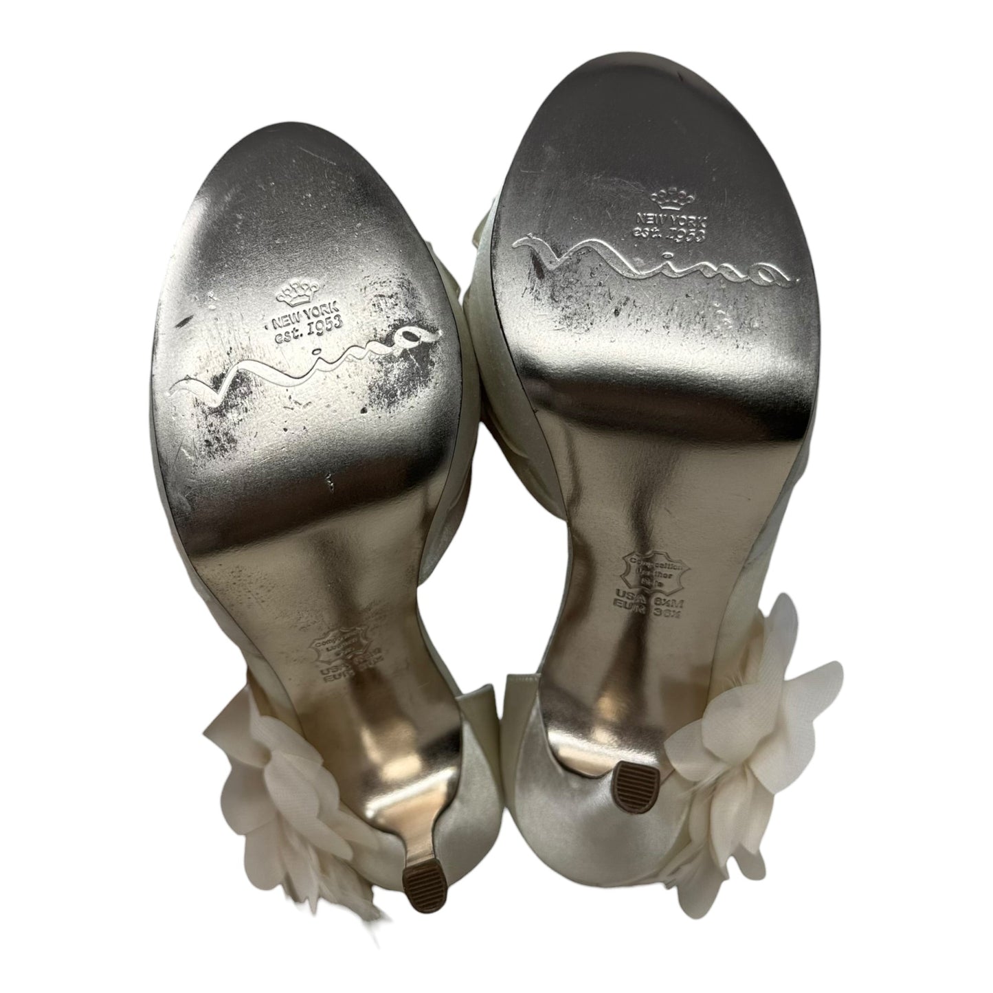 Maybell Floral Stiletto Peep Toe Satin Bridal Pumps By Nina In Cream, Size: 6.5