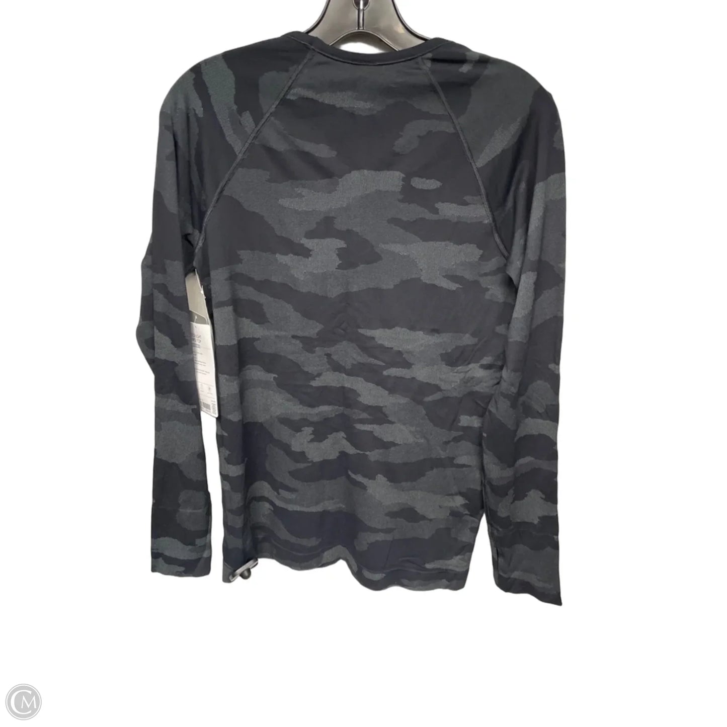 Athletic Top Long Sleeve Crewneck By Athleta In Camouflage Print, Size: M