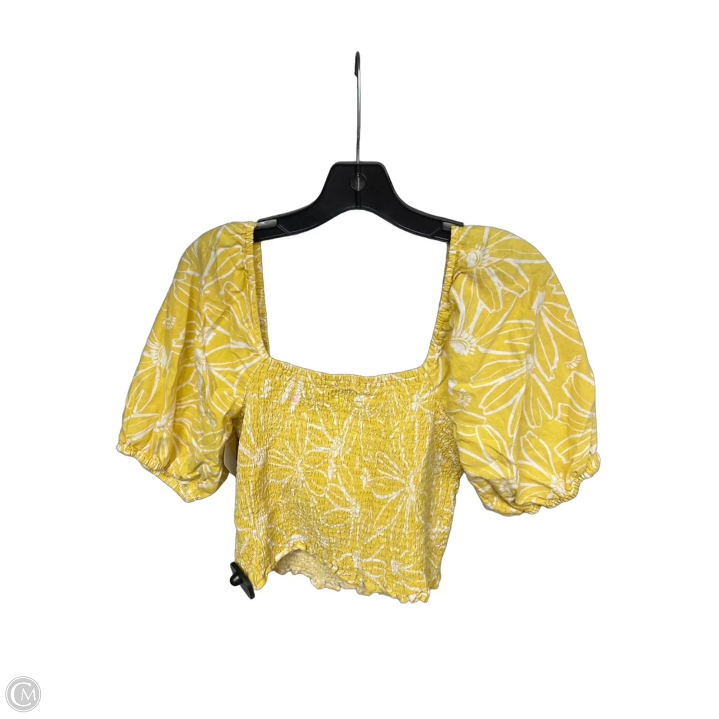 Top Short Sleeve By Universal Thread In White & Yellow, Size: L