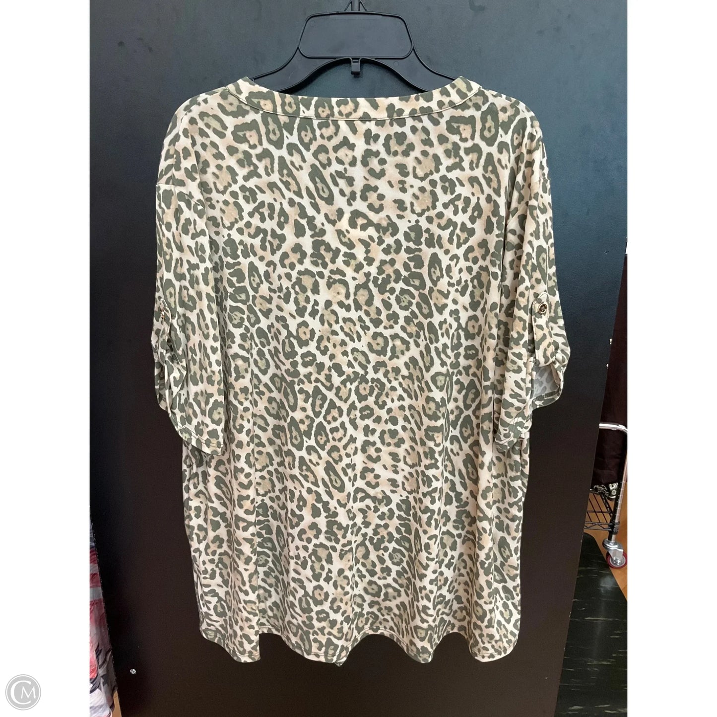 Top Short Sleeve By Cato In Animal Print, Size: Xl
