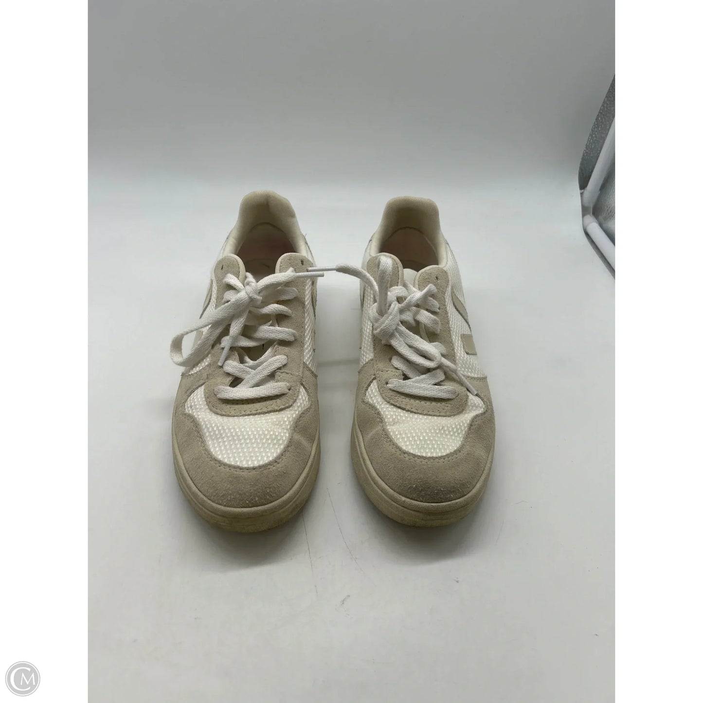 Shoes Sneakers By Veja In Cream, Size: 7
