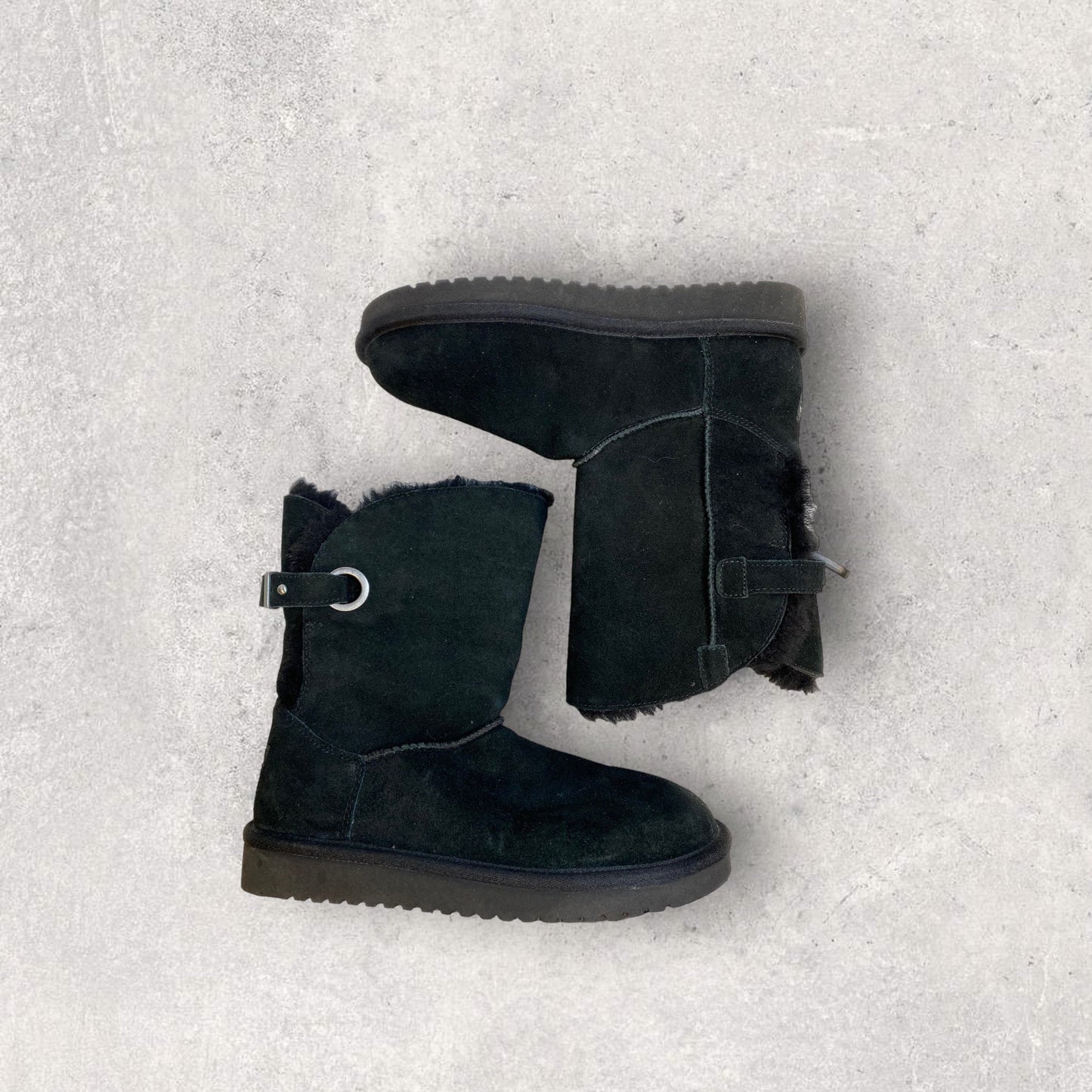 Boots Ankle Flats By Koolaburra By Ugg Size: 6