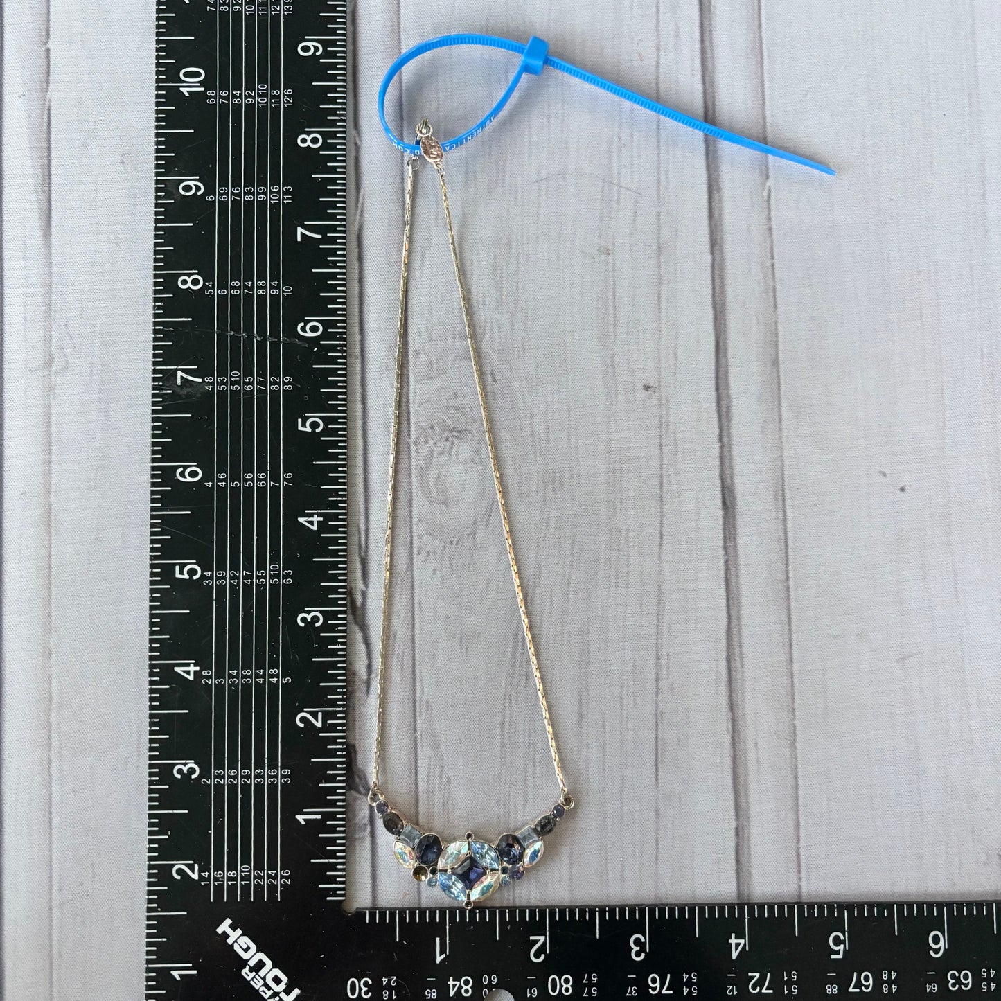 Necklace Designer By Carolina Herrera