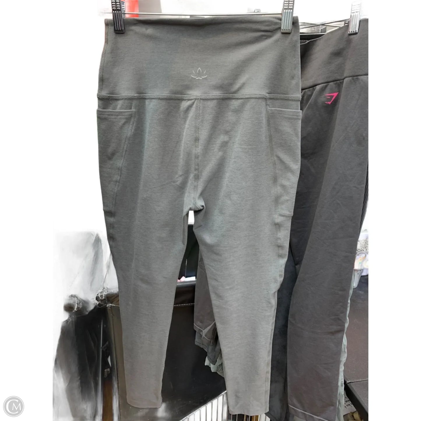 Athletic Leggings By Gym Shark In Grey, Size: L
