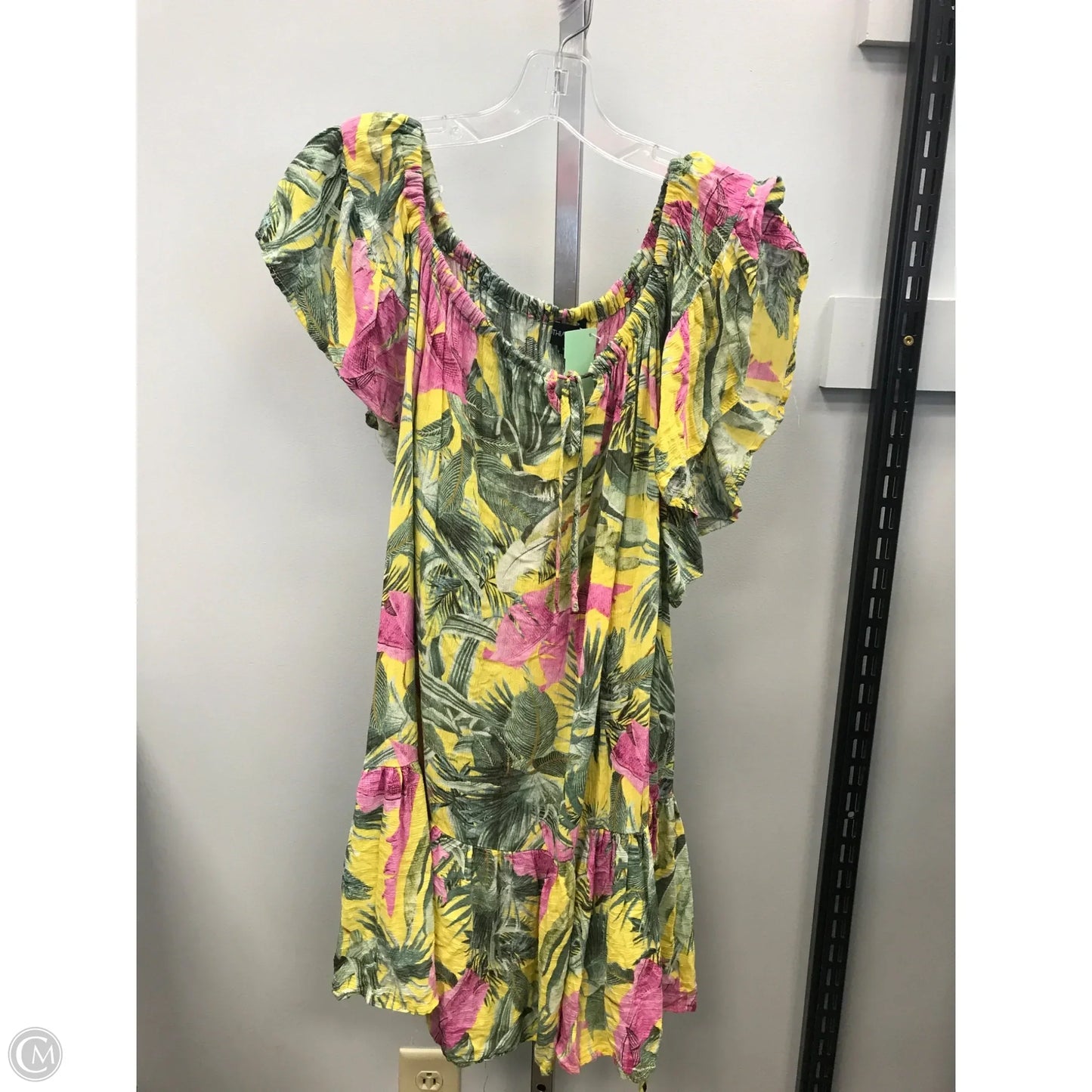 Dress Casual Short By Cynthia Rowley In Tropical Print, Size: M