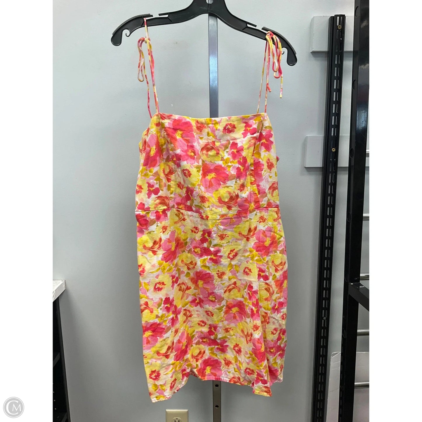 Dress Casual Short By Old Navy In Pink & Yellow, Size: Xxl