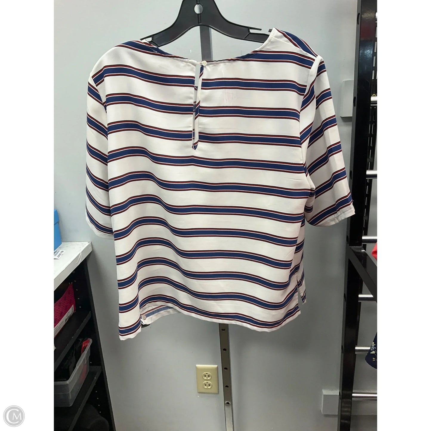 Top Short Sleeve By Dalia In Striped Pattern, Size: Xl