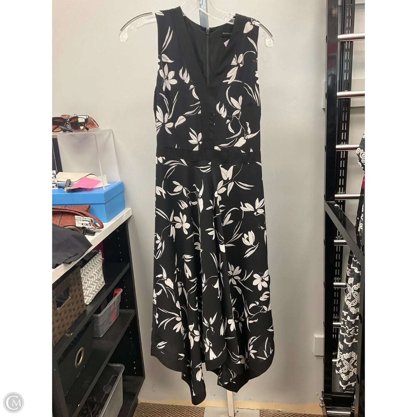 Dress Casual Midi By Banana Republic In Black & White, Size: 0