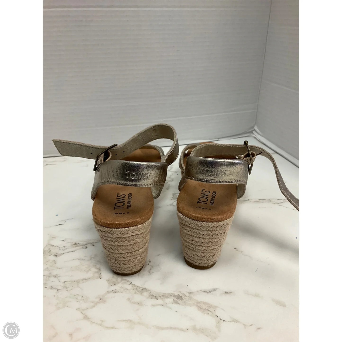 Sandals Heels Wedge By Toms In Gold, Size: 6.5