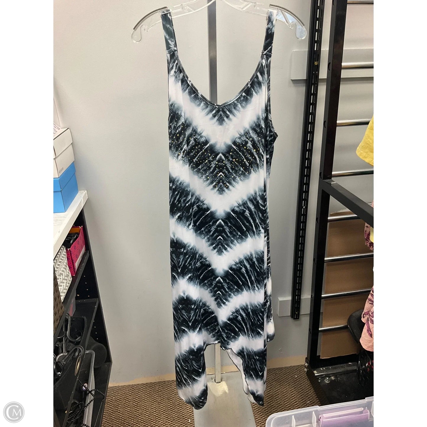 Swimwear Cover-up By Clothes Mentor In Grey & White, Size: Osfm