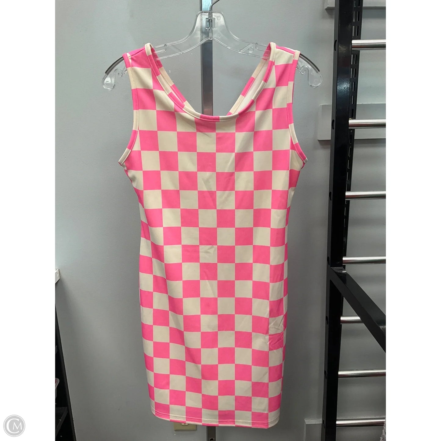 Dress Casual Short By Clothes Mentor In Checkered Pattern, Size: M
