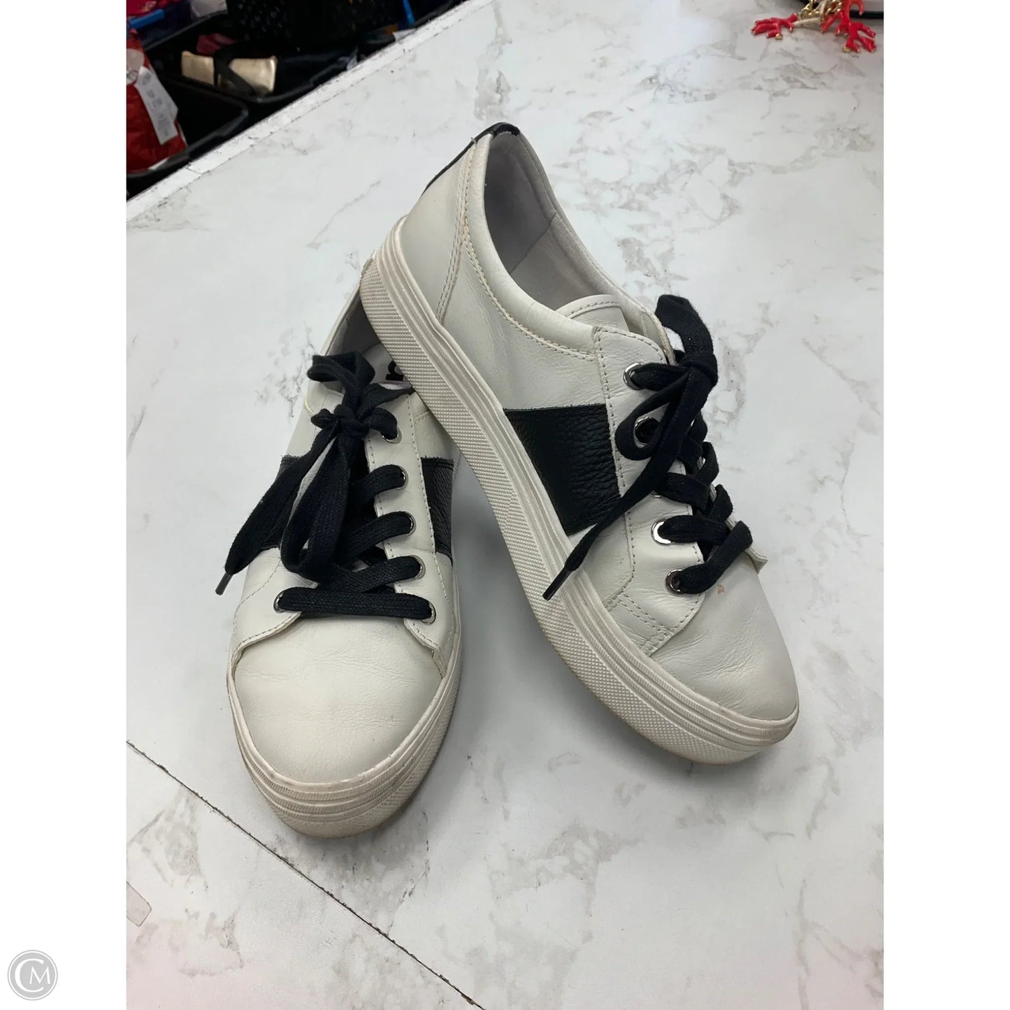 Shoes Sneakers By Dolce Vita In Black & Cream, Size: 8.5