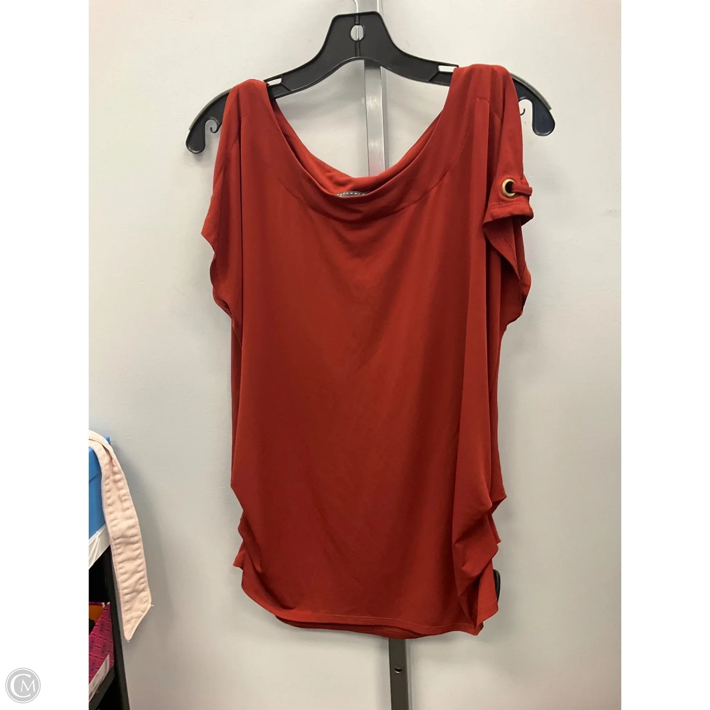 Top Short Sleeve By Luxology In Orange, Size: M