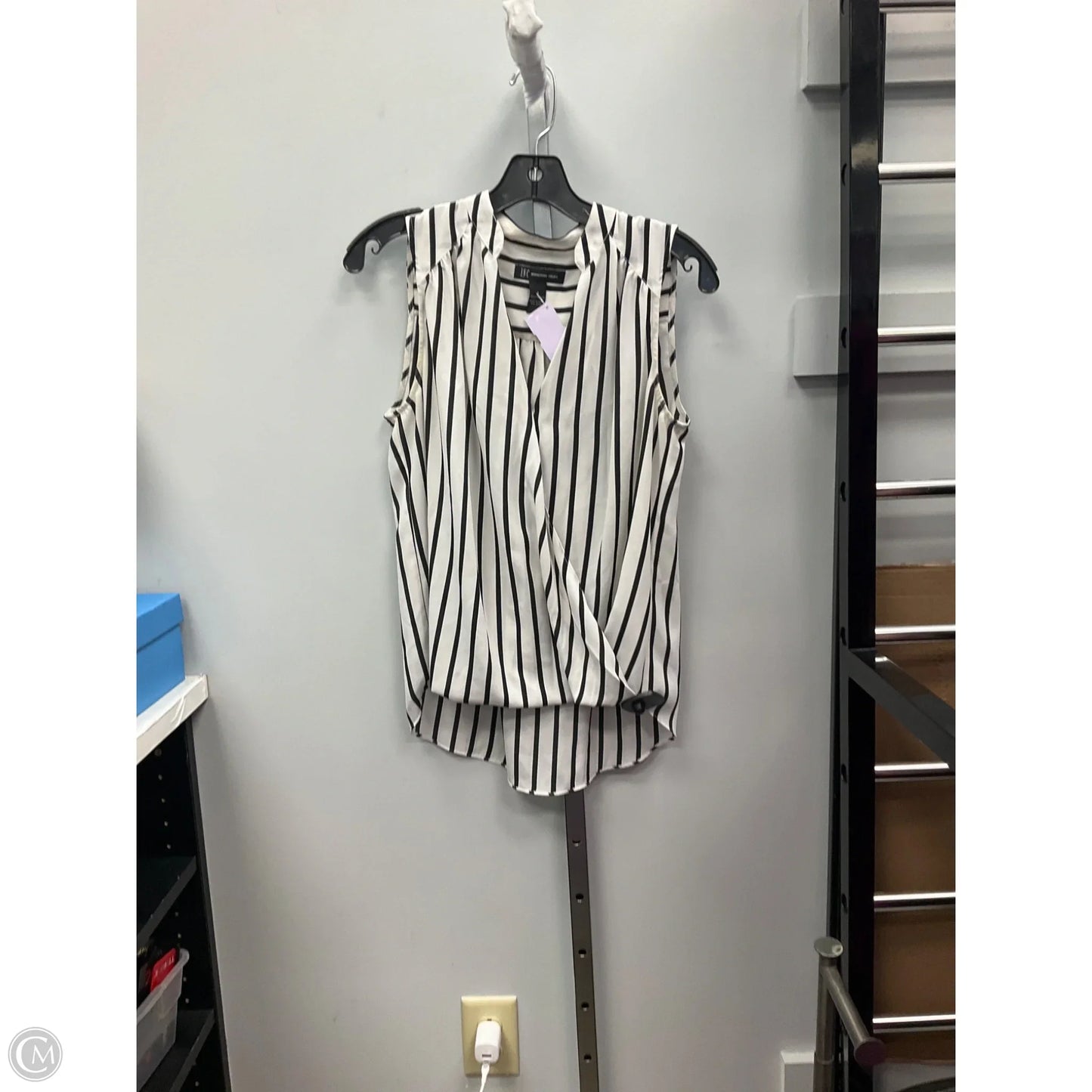 Top Sleeveless By Inc In Striped Pattern, Size: S