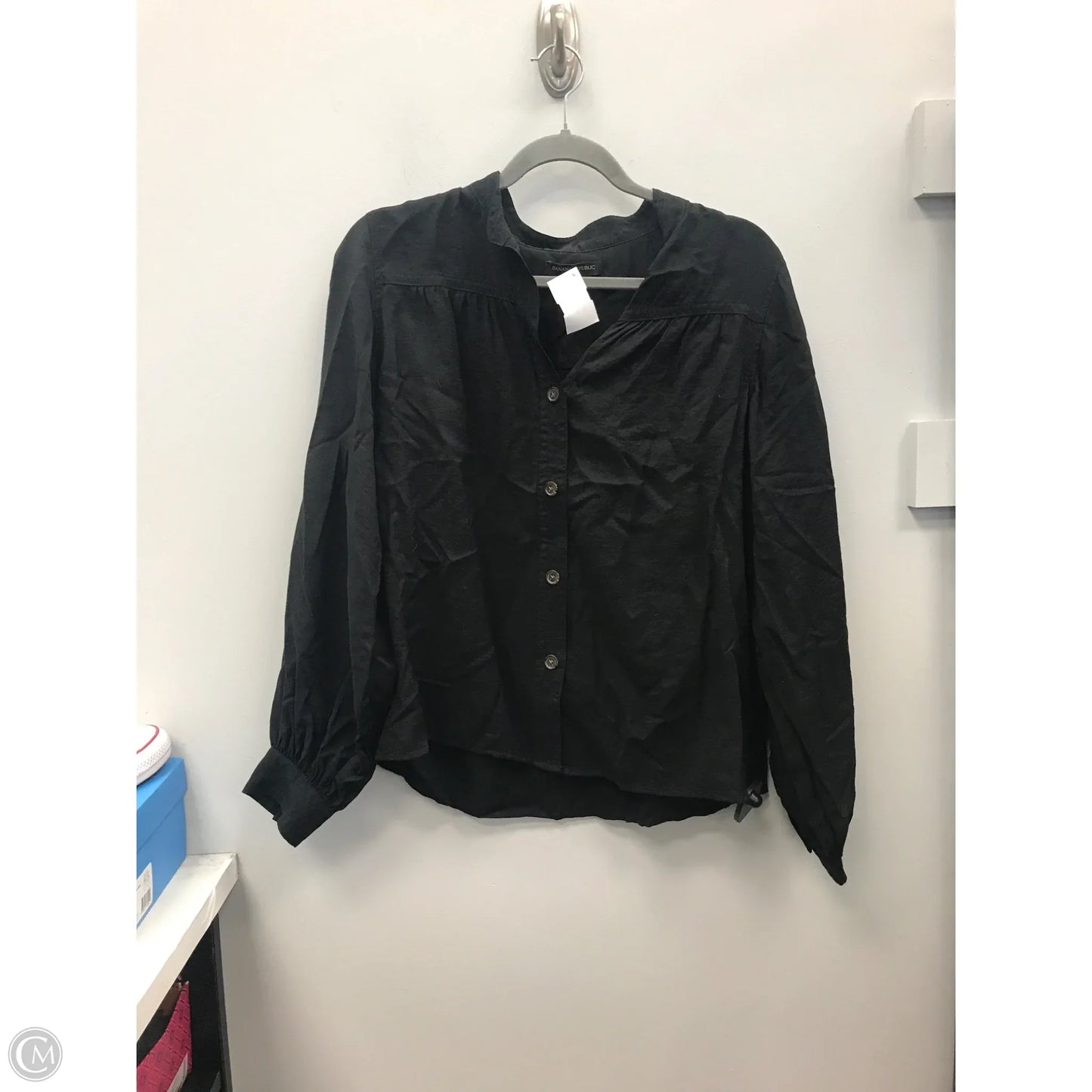 Top Long Sleeve By Banana Republic In Black, Size: M