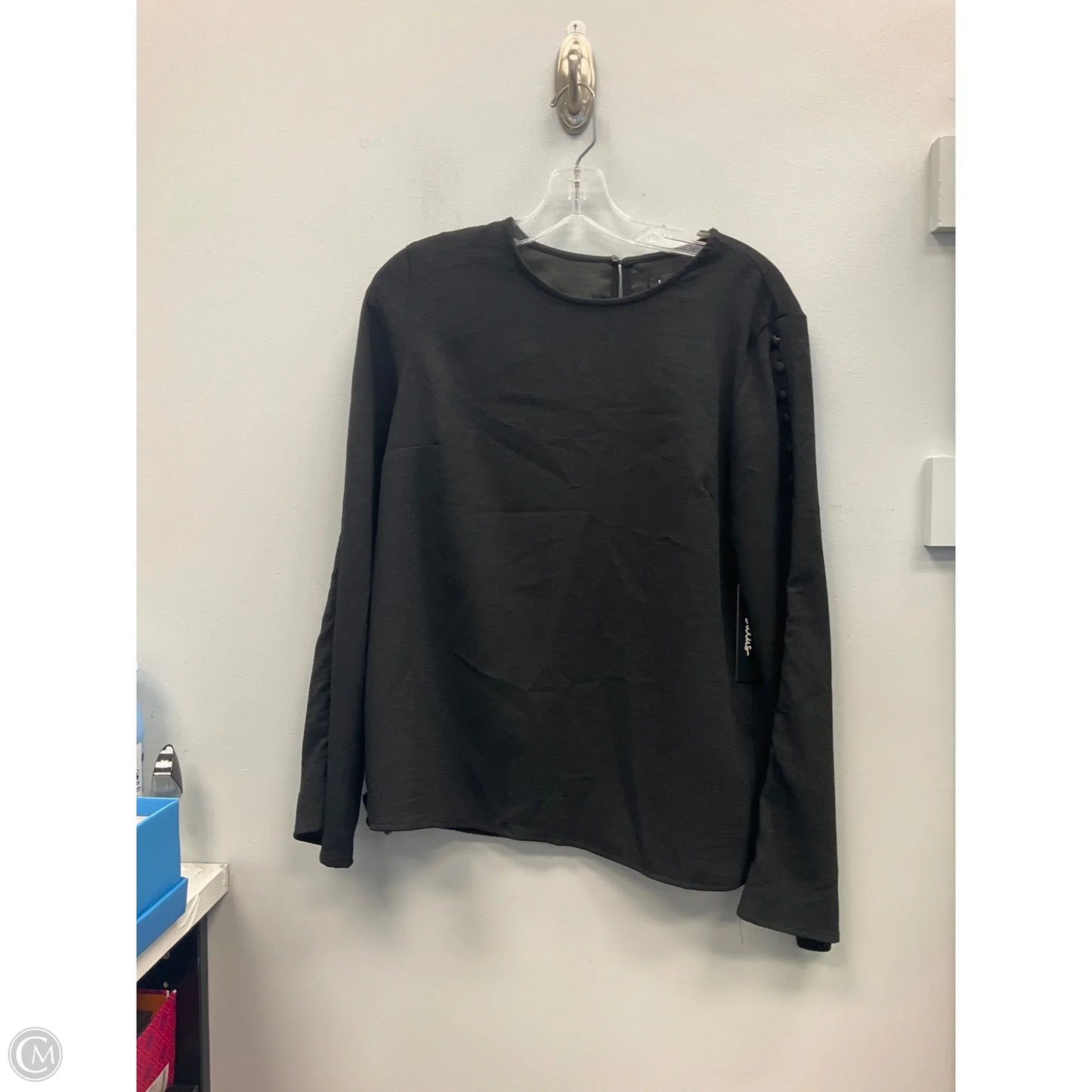 Top Long Sleeve By Lulus In Black, Size: M