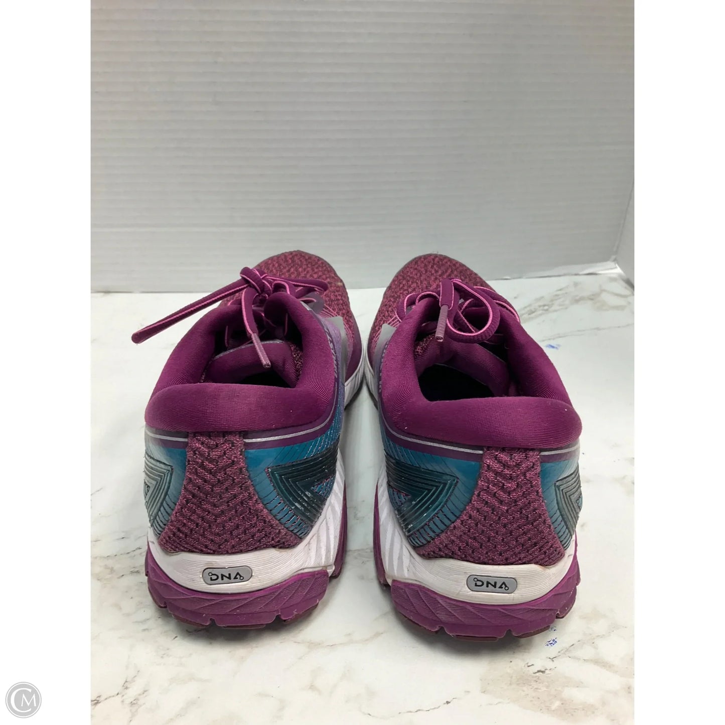 Shoes Athletic By Brooks In Purple, Size: 9.5