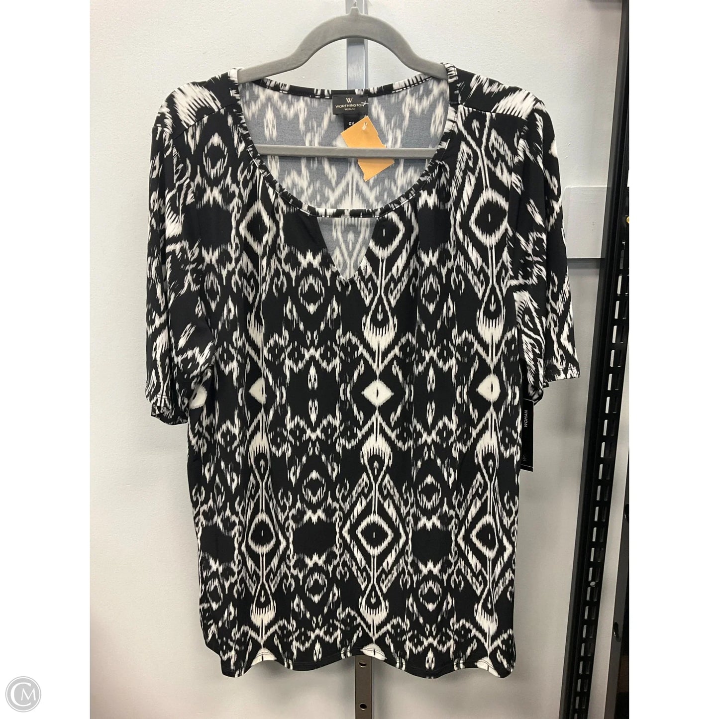 Top Short Sleeve By Worthington In Black & White, Size: Xl