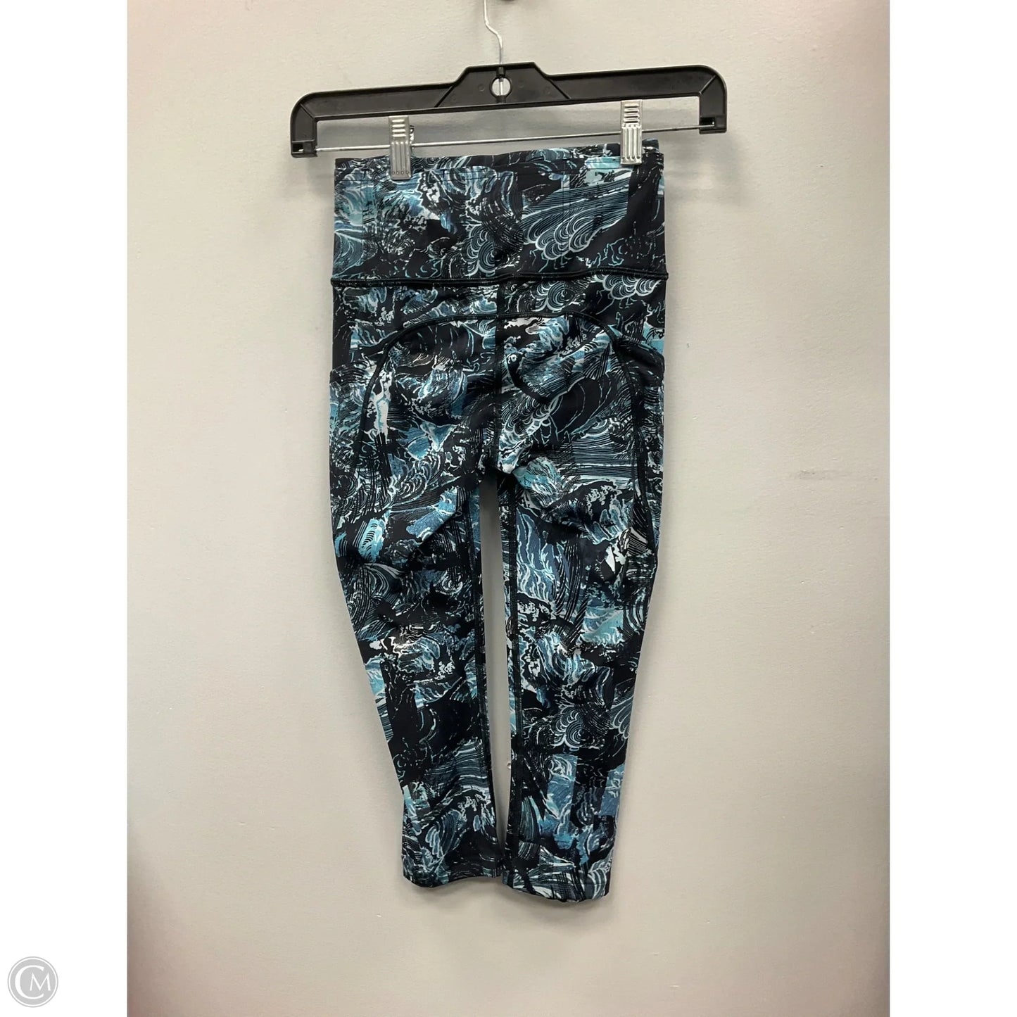 Athletic Leggings Capris By Lululemon In Black & Blue, Size: 2