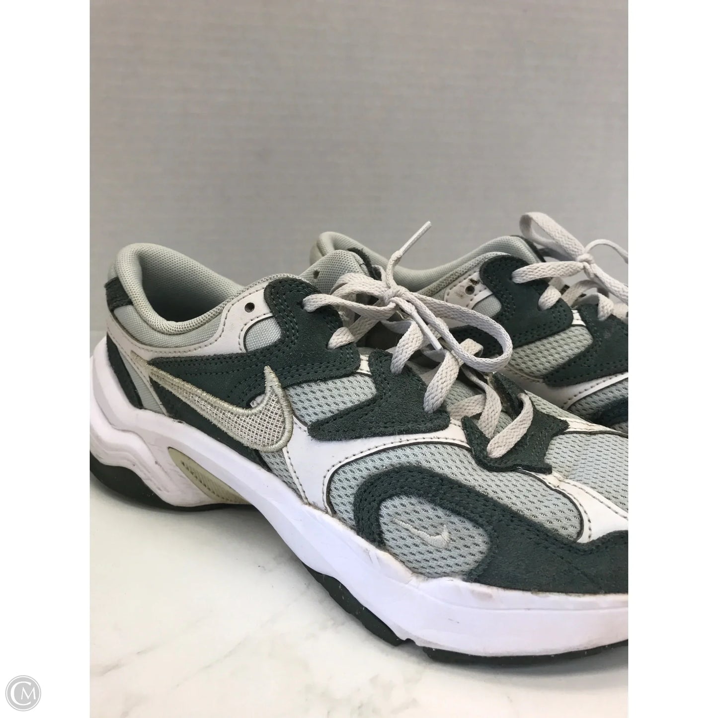 Shoes Athletic By Nike In Green, Size: 7.5