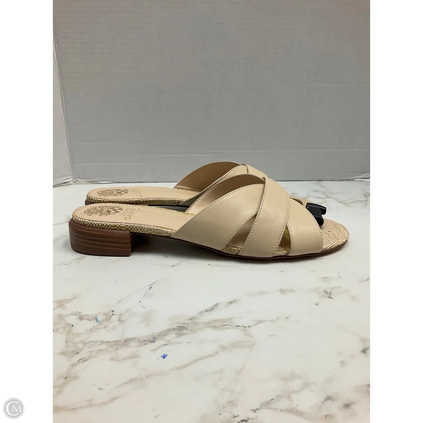 Sandals Flats By Vince Camuto In Cream, Size: 9.5