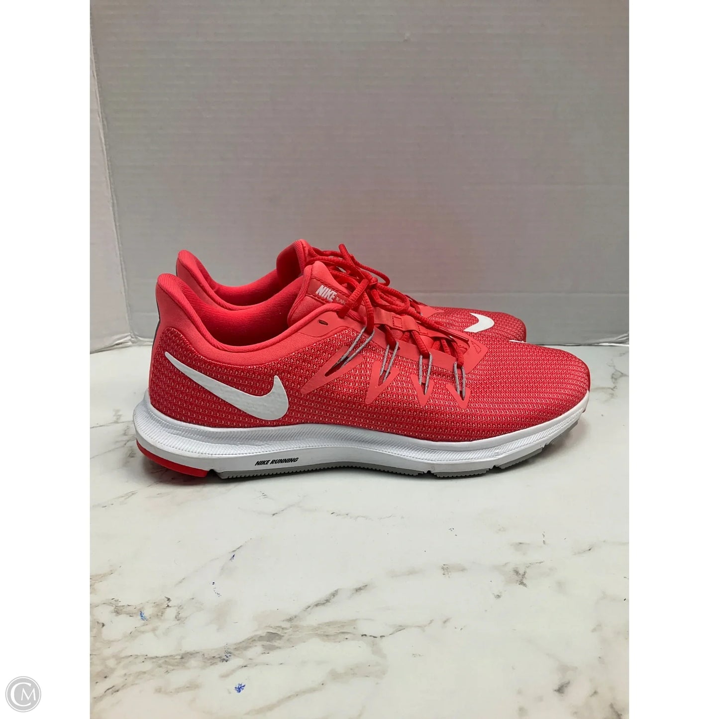 Shoes Athletic By Nike In Coral, Size: 10