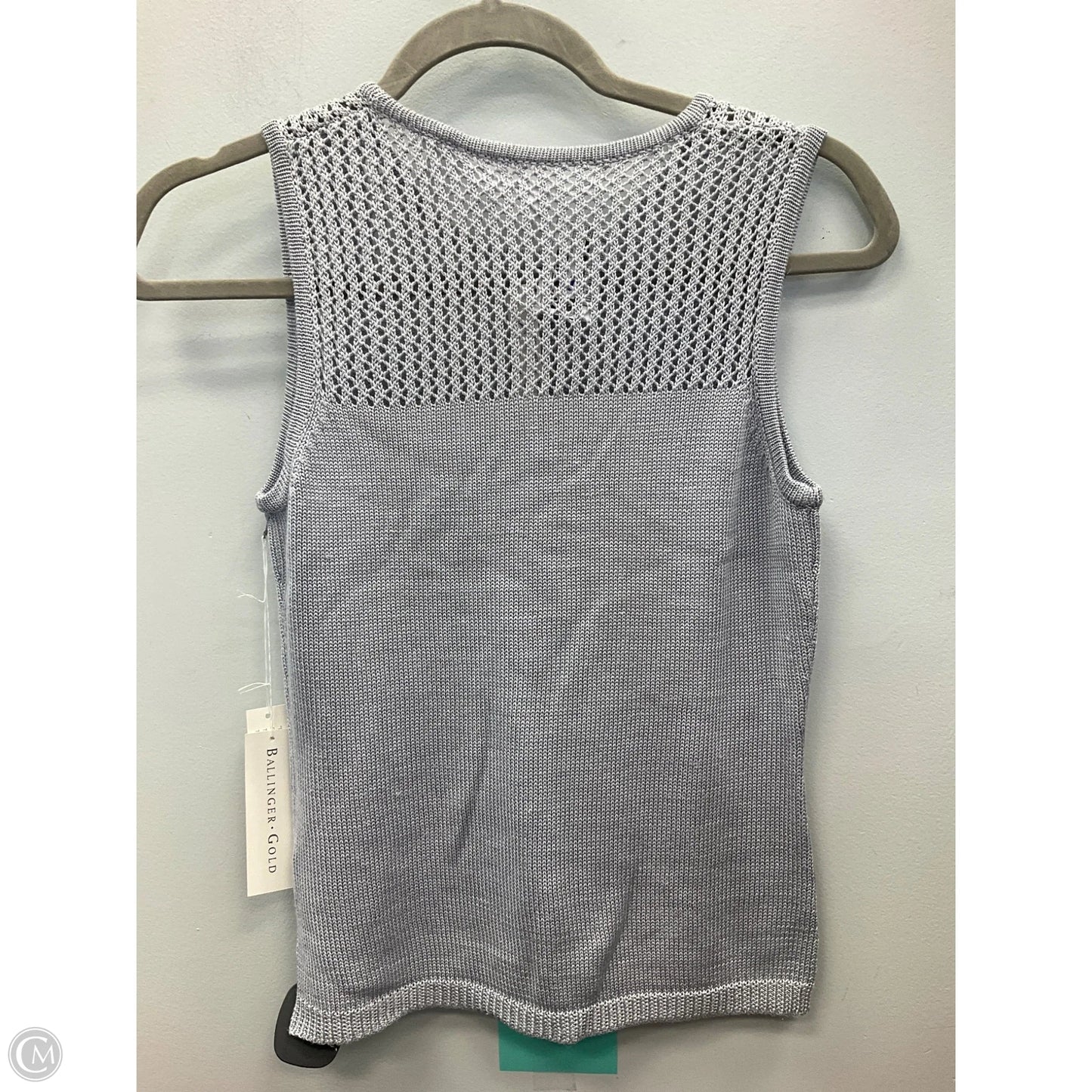 Top Sleeveless By Cmb In Grey, Size: Sp