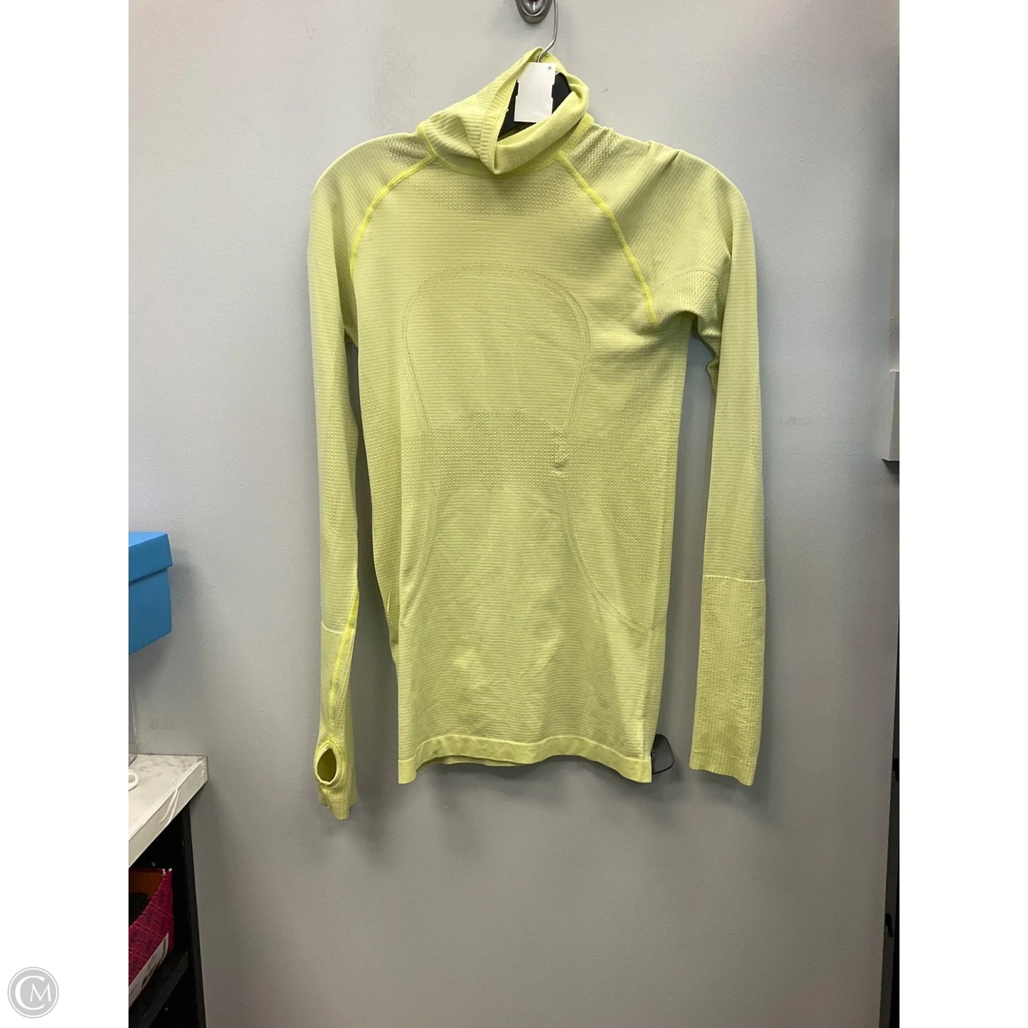 Athletic Top Long Sleeve Collar By Lululemon In Yellow, Size: 4