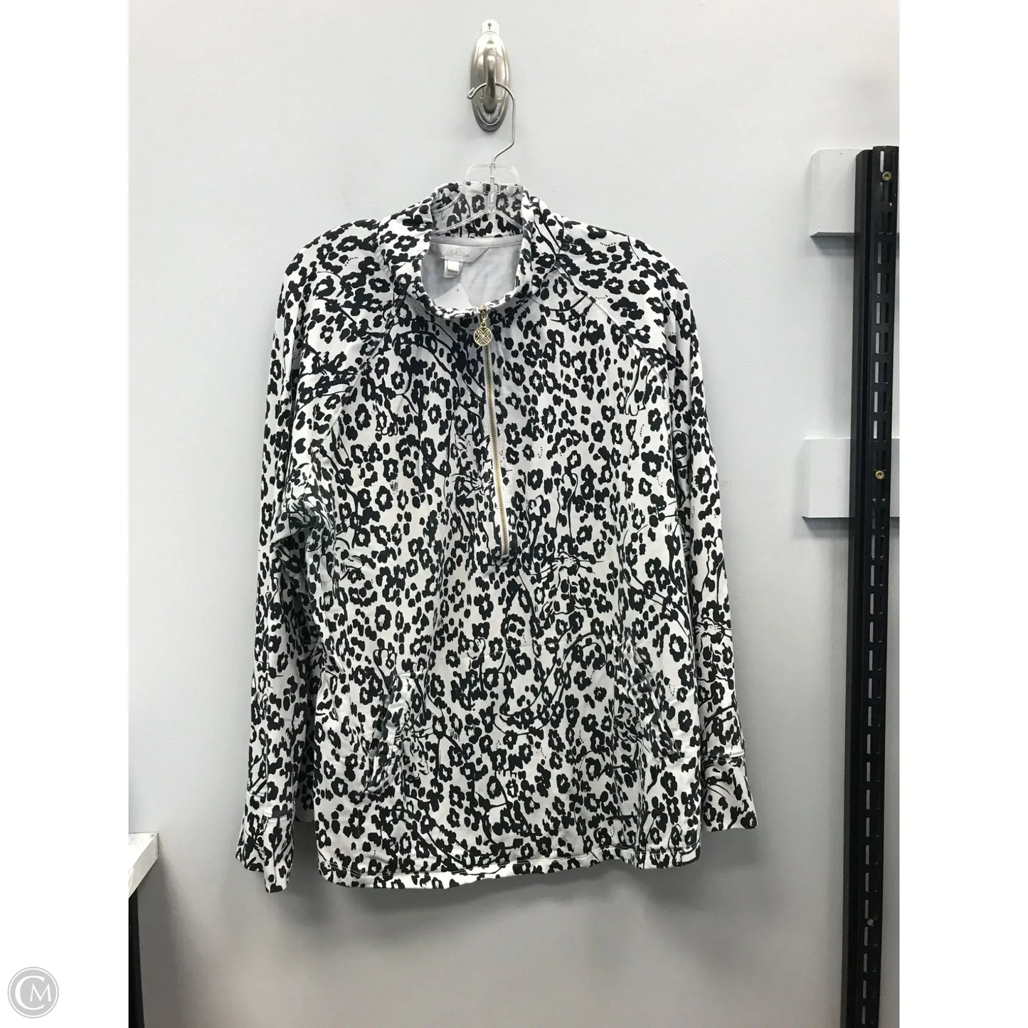 Top Long Sleeve Designer By Lilly Pulitzer In Black & White, Size: Xxl