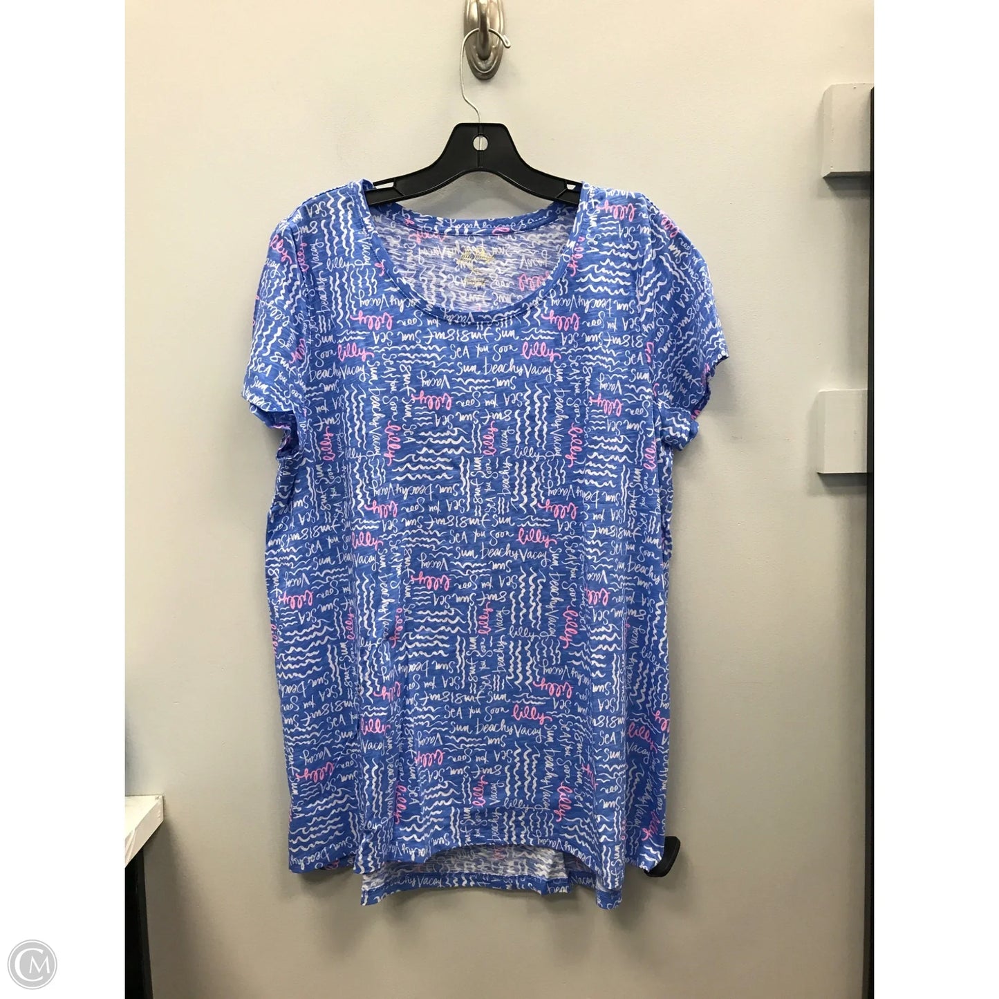 Top Short Sleeve Designer By Lilly Pulitzer In Blue & White, Size: Xl