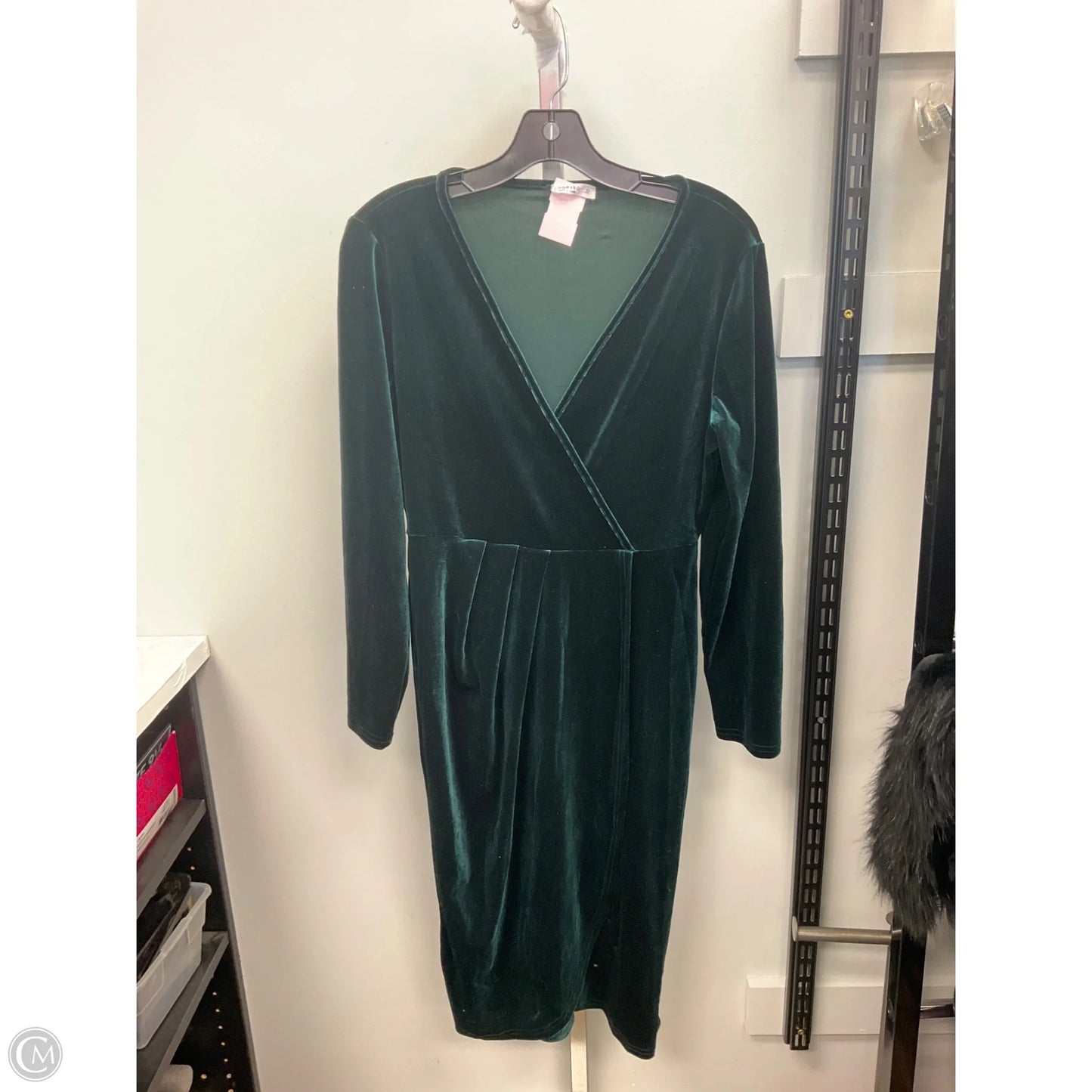 Dress Party Midi By Clothes Mentor In Green, Size: L
