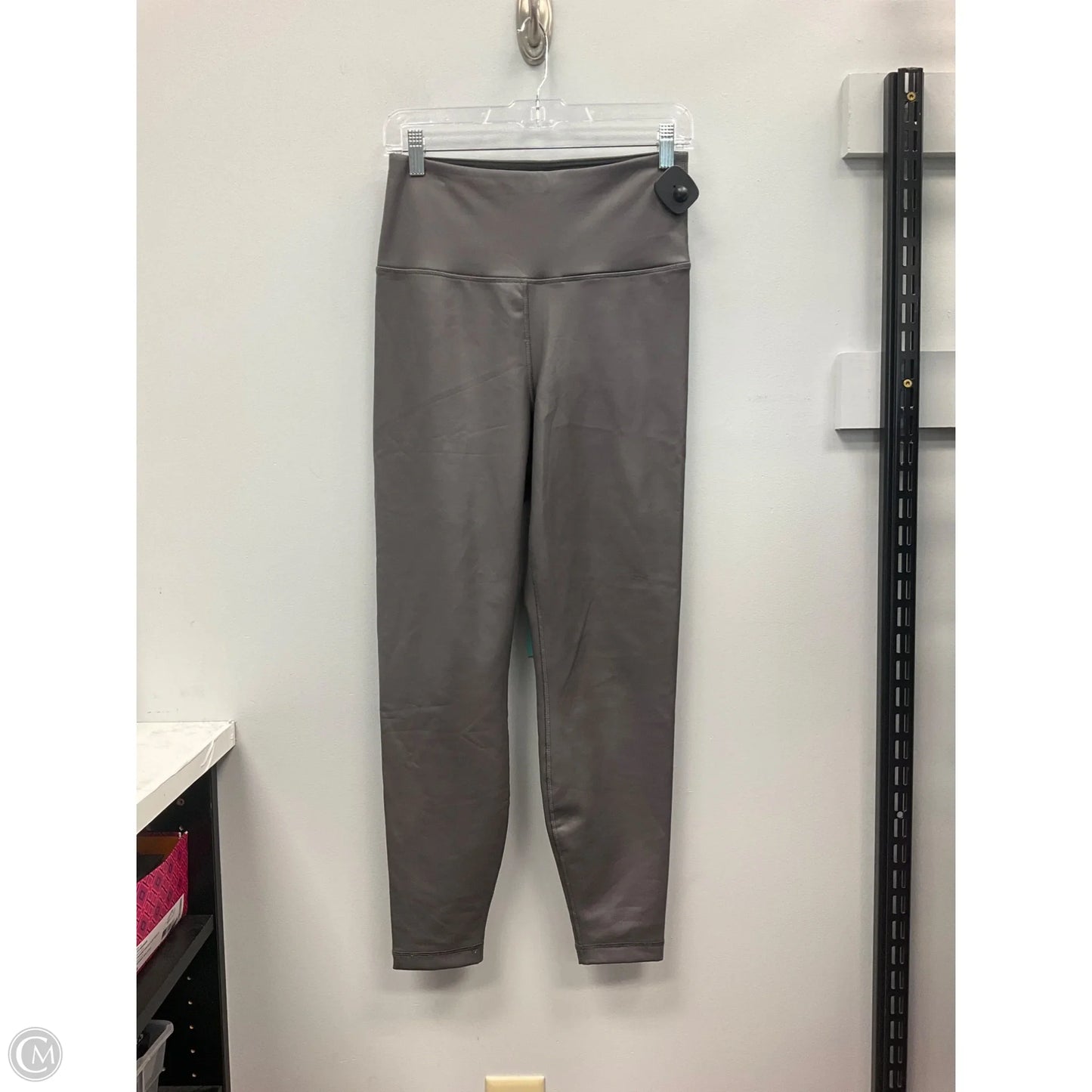 Athletic Pants By Yogalicious In Grey, Size: M