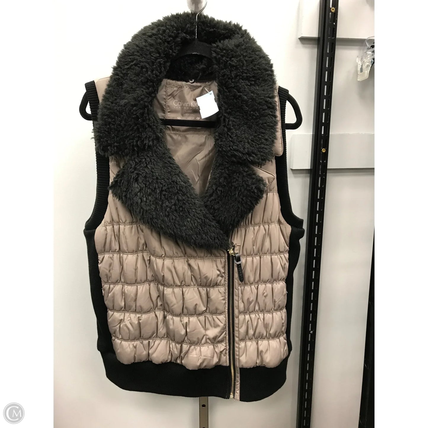 Vest Puffer & Quilted By Calvin Klein In Taupe, Size: Xl
