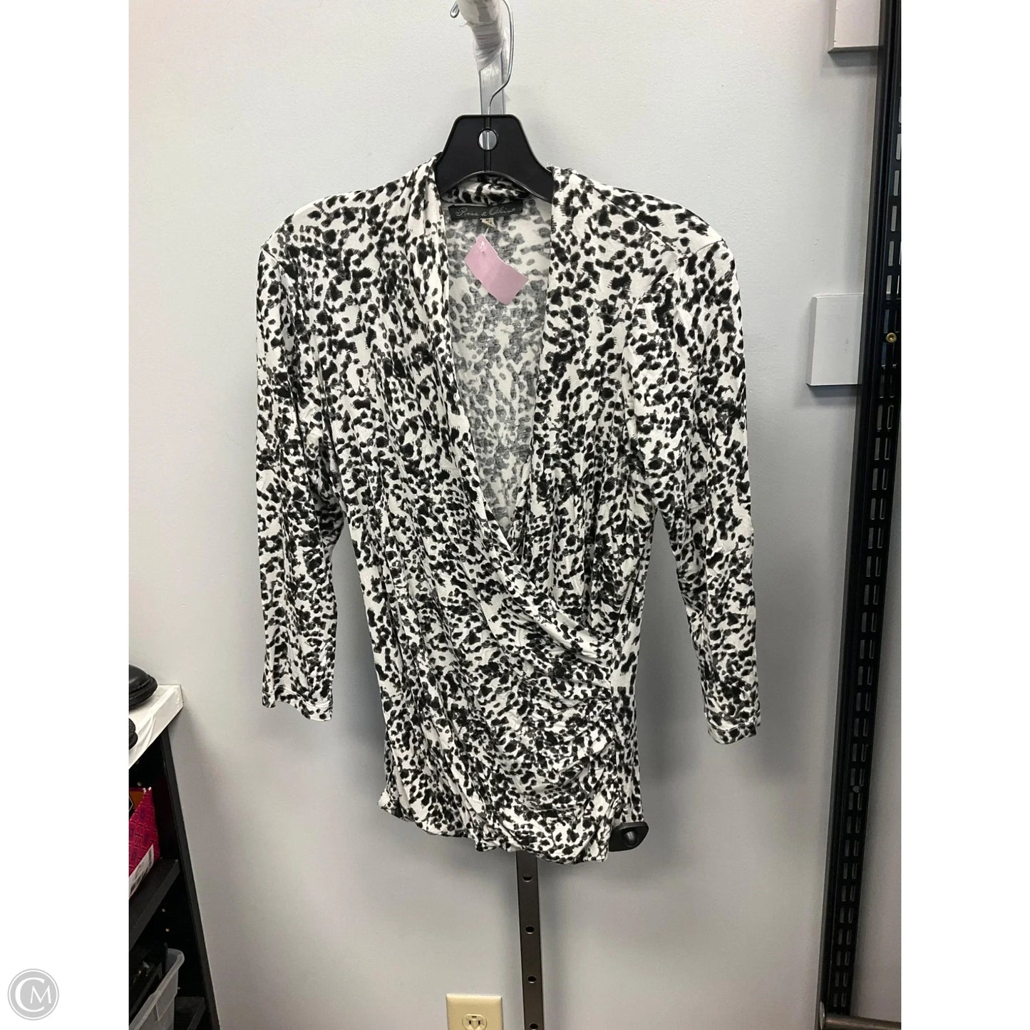 Top Long Sleeve By Rose And Olive In Animal Print, Size: M