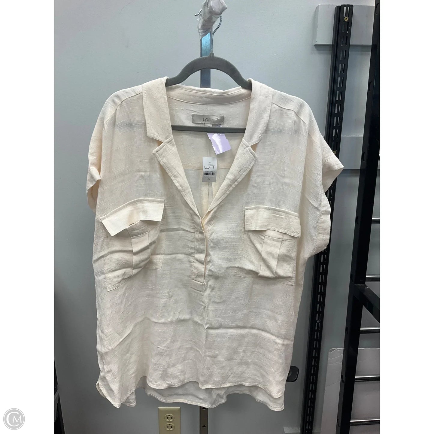 Top Short Sleeve By Loft In Cream, Size: Xl