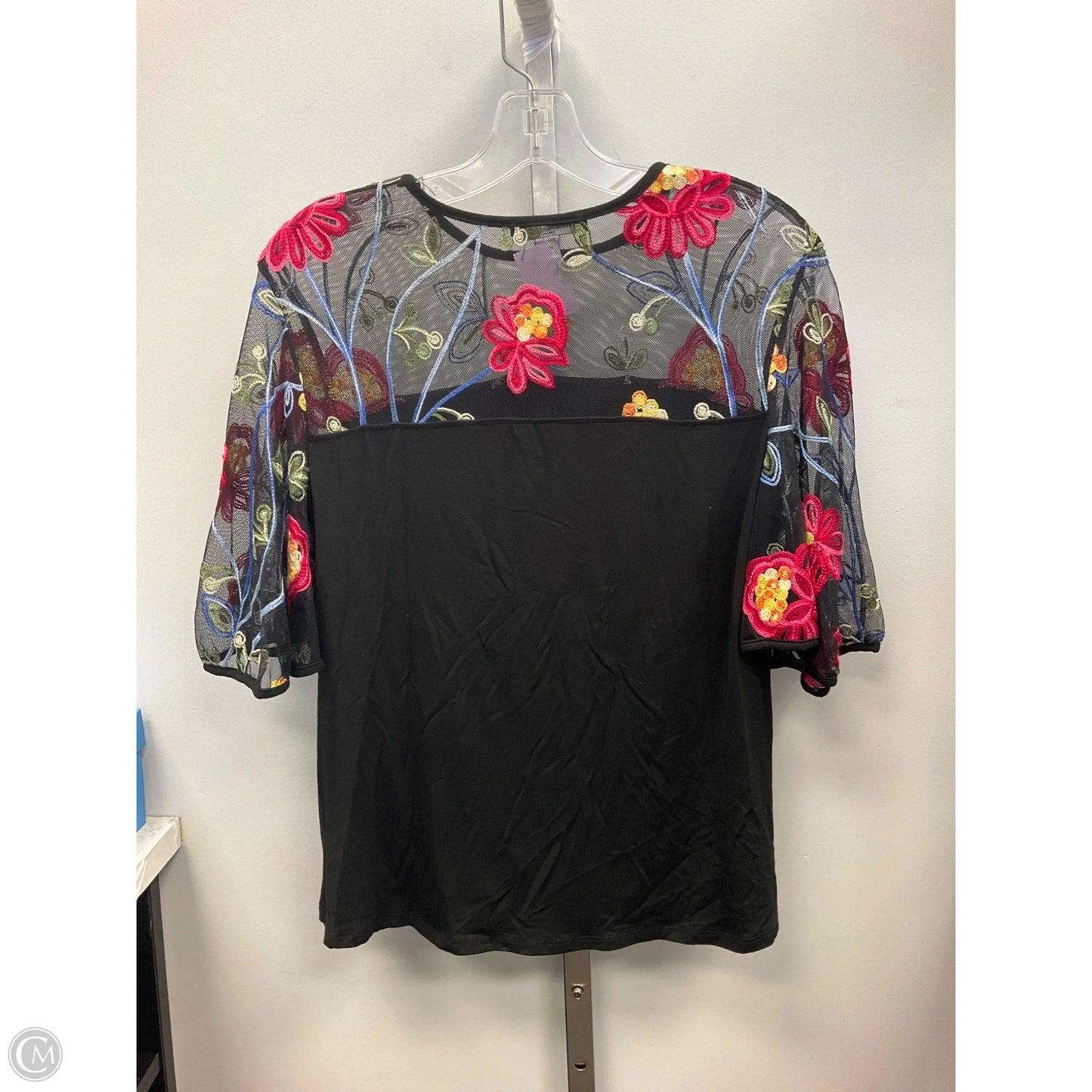 Top Short Sleeve By Kim & Cami In Floral Print, Size: S
