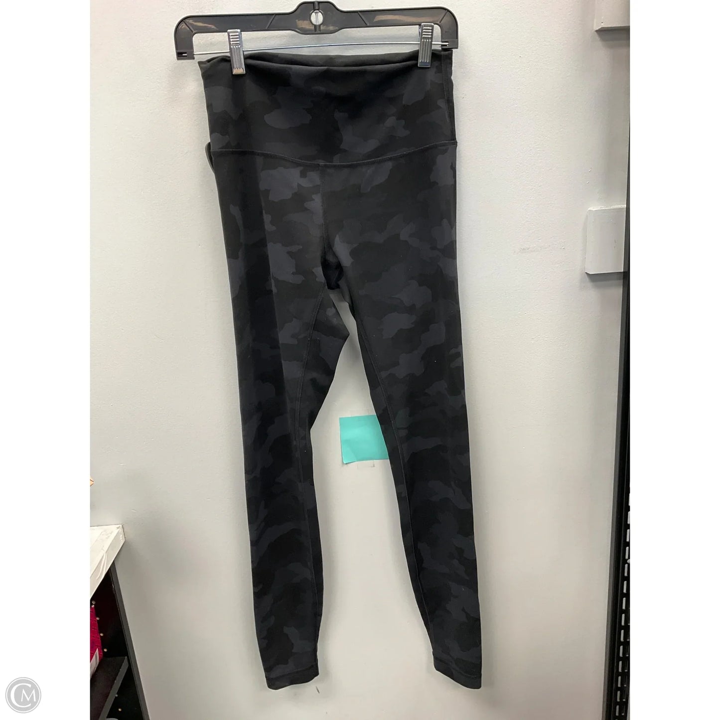 Athletic Capris By Lululemon In Camouflage Print, Size: 8