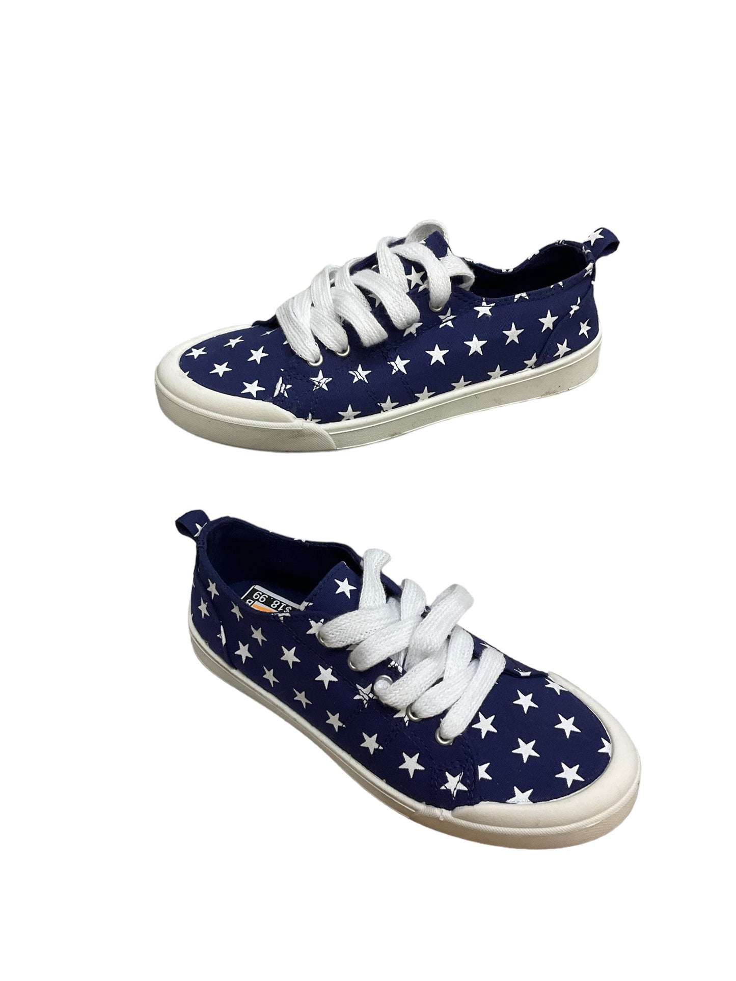 Shoes Sneakers By Clothes Mentor Size: 8