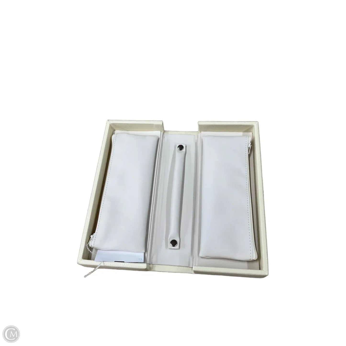 Jewelry Case By Clothes Mentor, Size: Medium