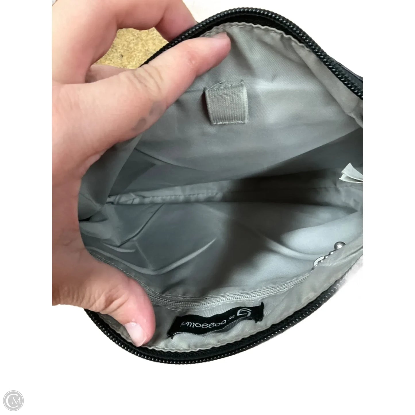 Crossbody By Baggallini, Size: Medium