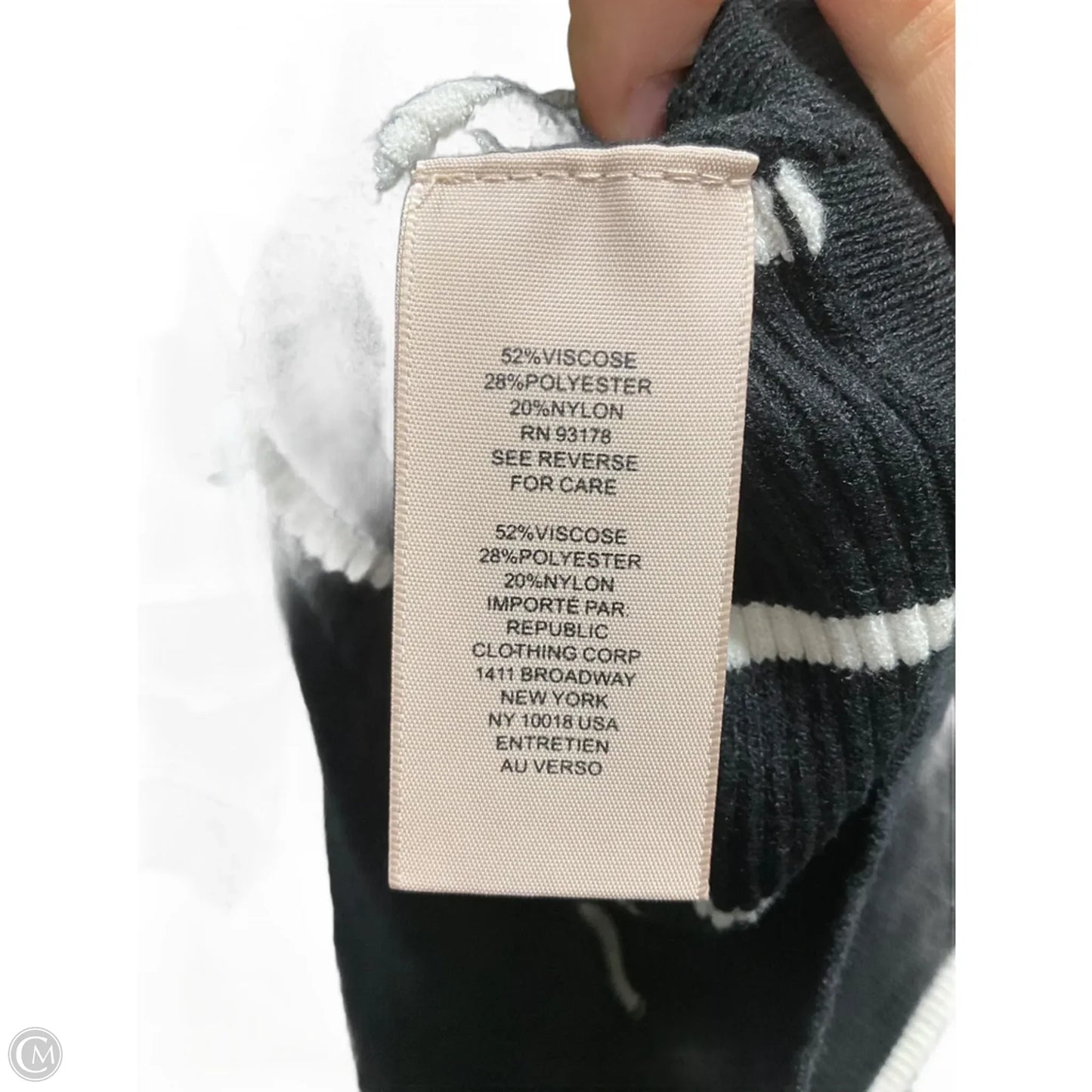 Top Long Sleeve By Philosophy In Black, Size: L