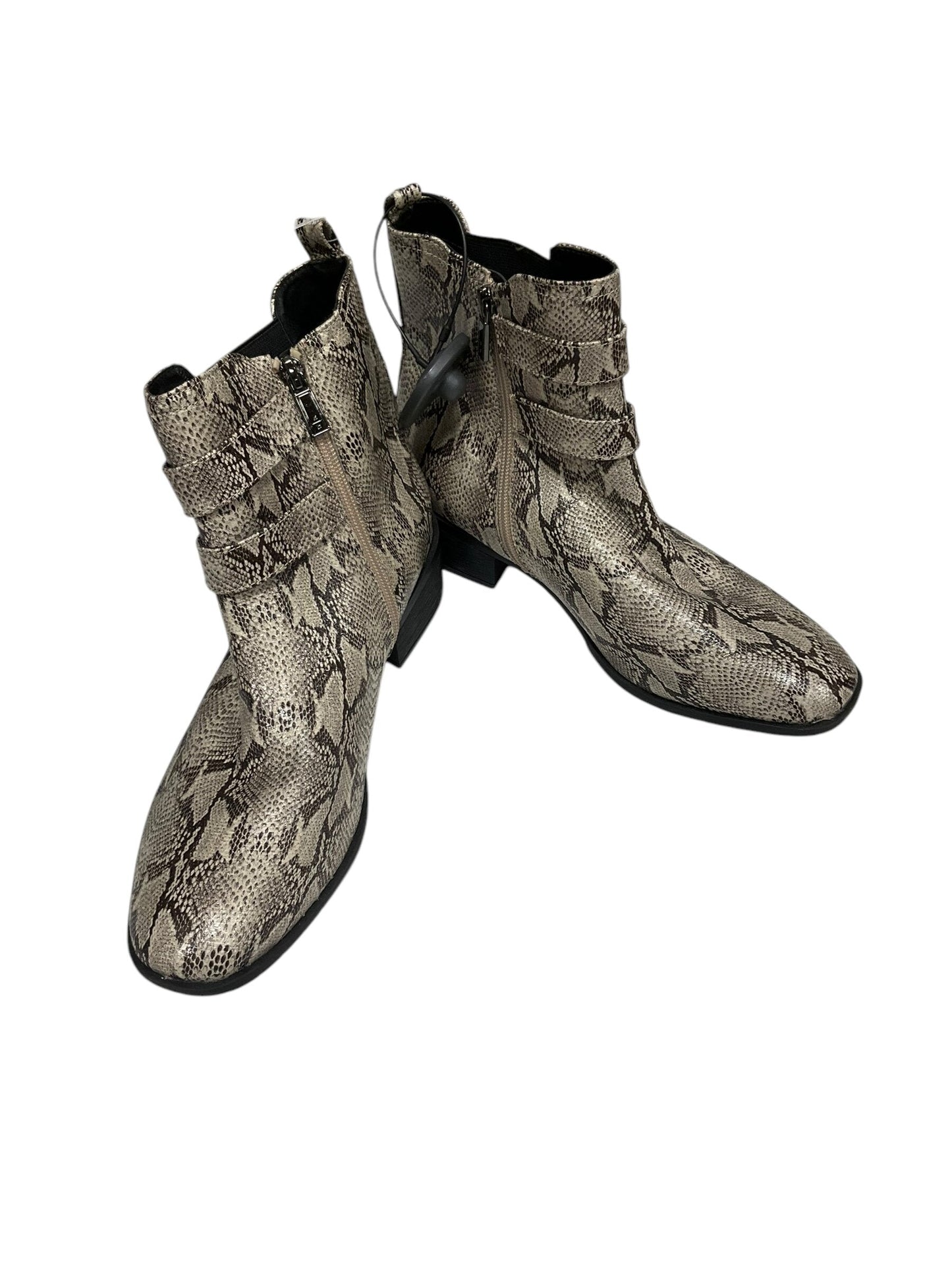 Boots Ankle Flats By Kenneth Cole Size: 9