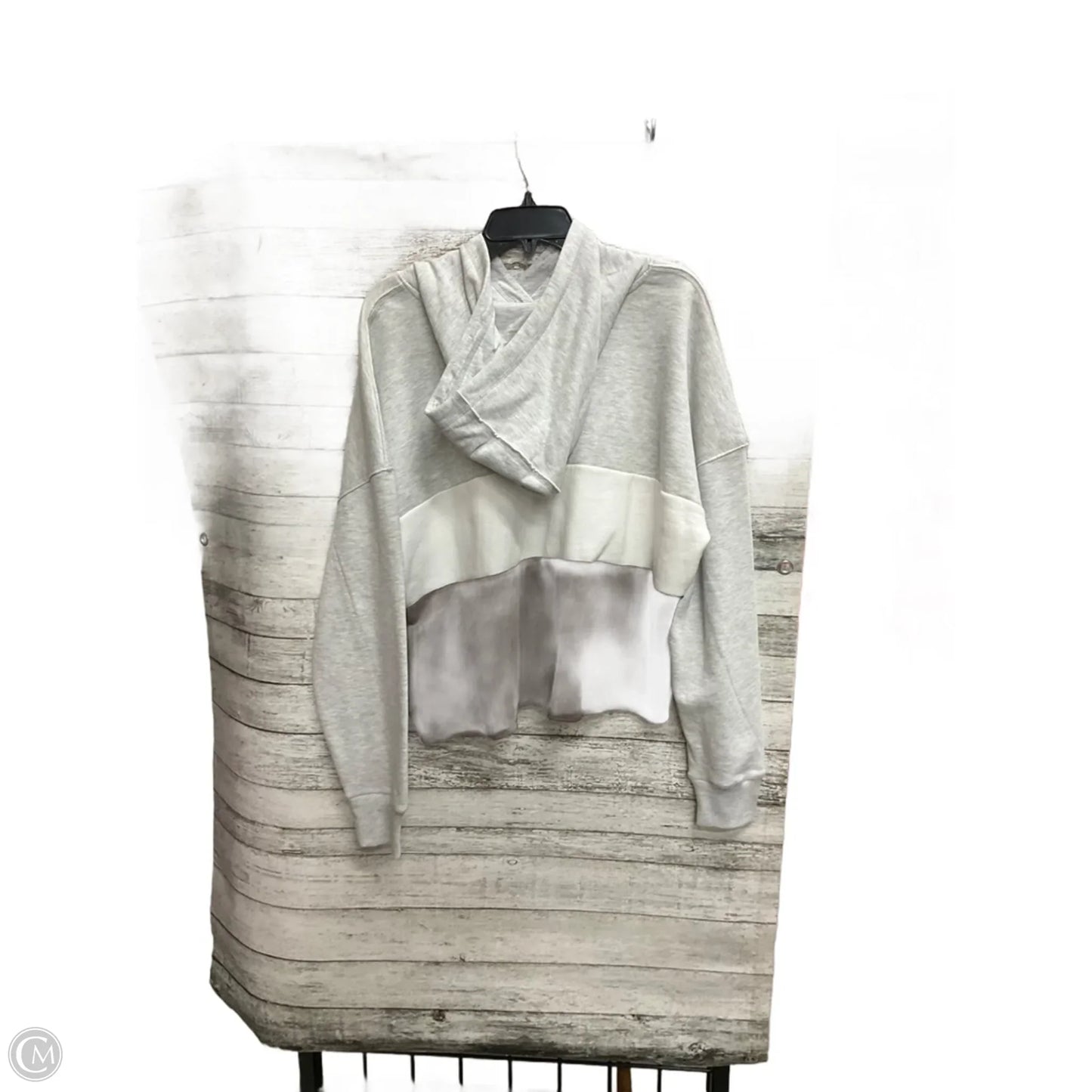 Sweatshirt Hoodie By Clothes Mentor In White, Size: Xl
