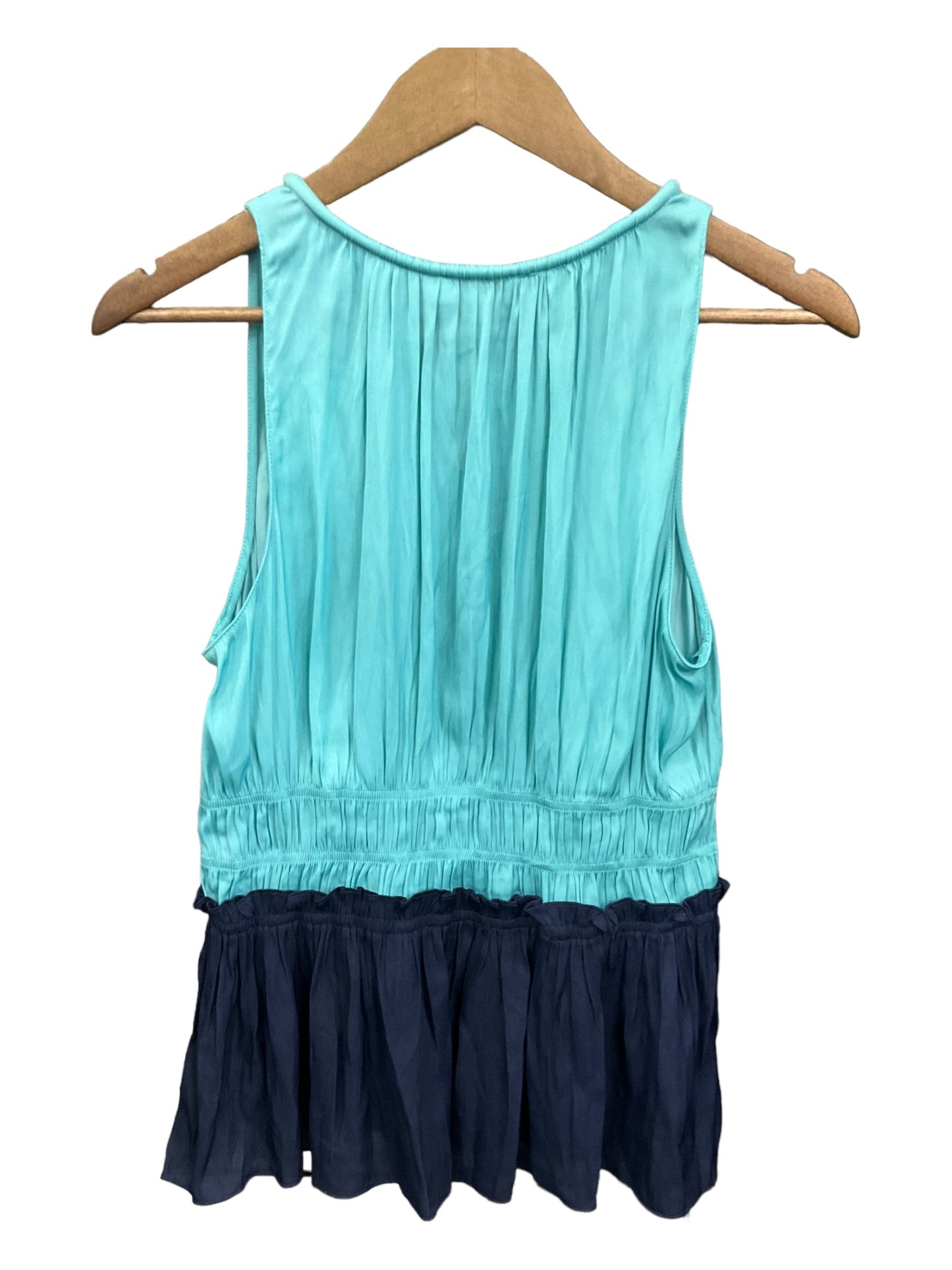 Blouse Short Sleeve By Clothes Mentor Size: M