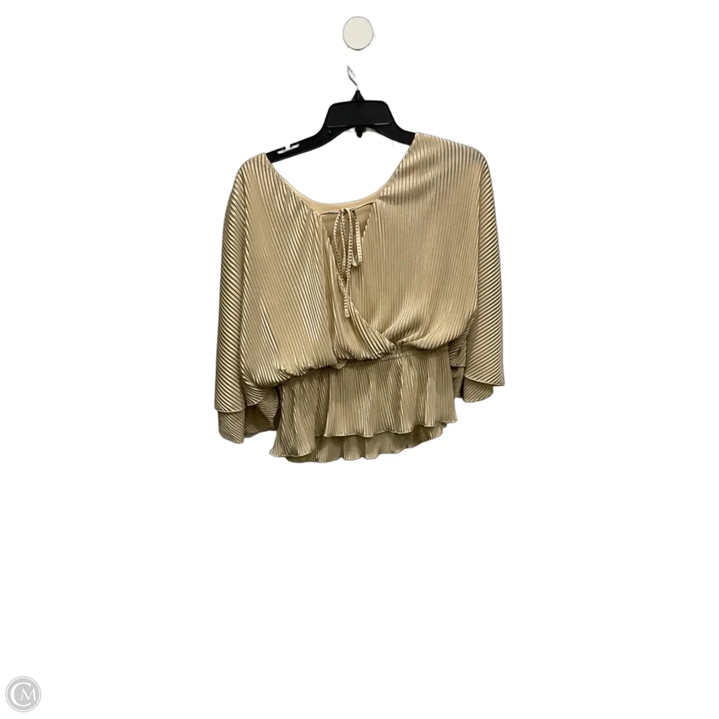 Top Short Sleeve By Gilli In Tan, Size: S