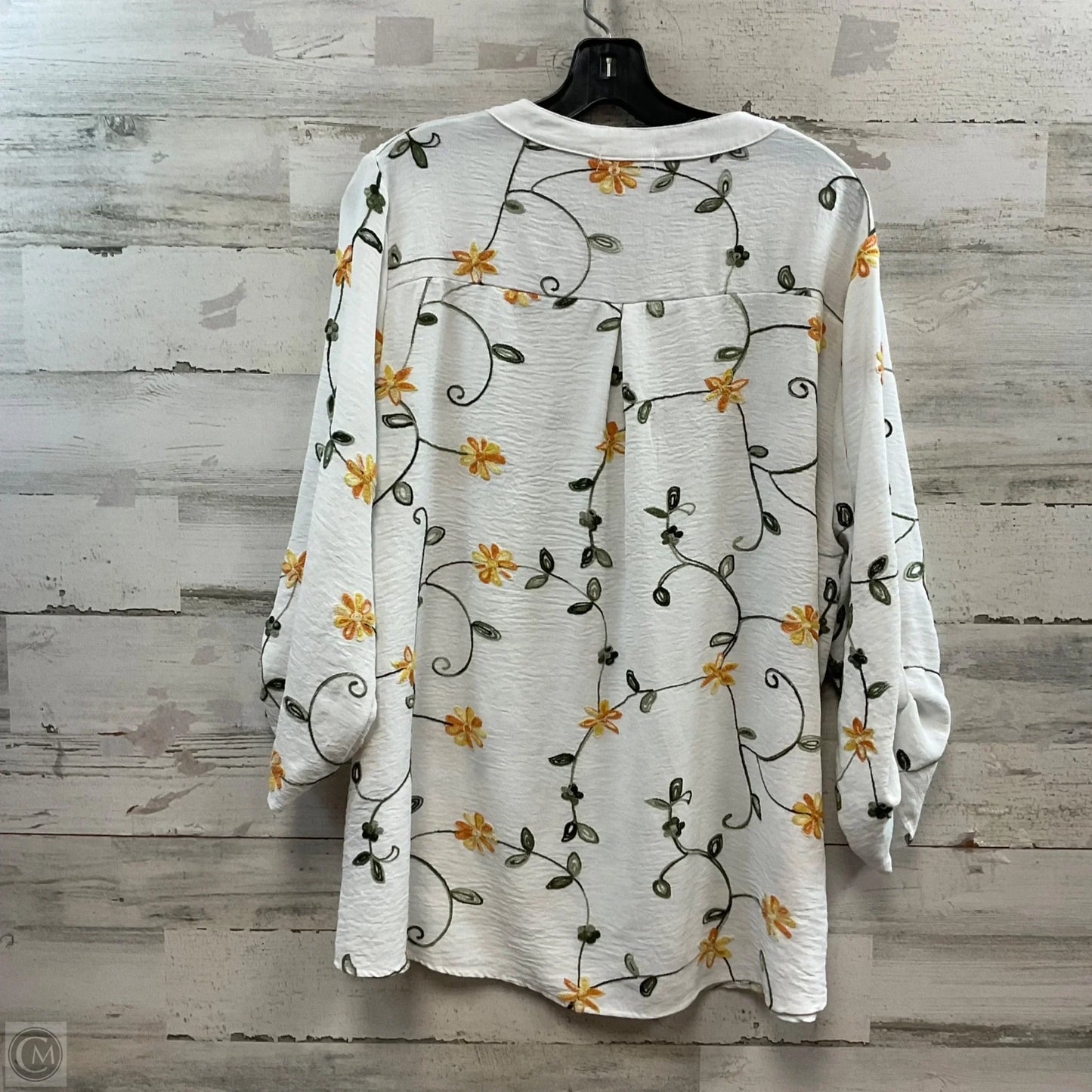 Blouse 3/4 Sleeve By KINDRED In White, Size: 3x