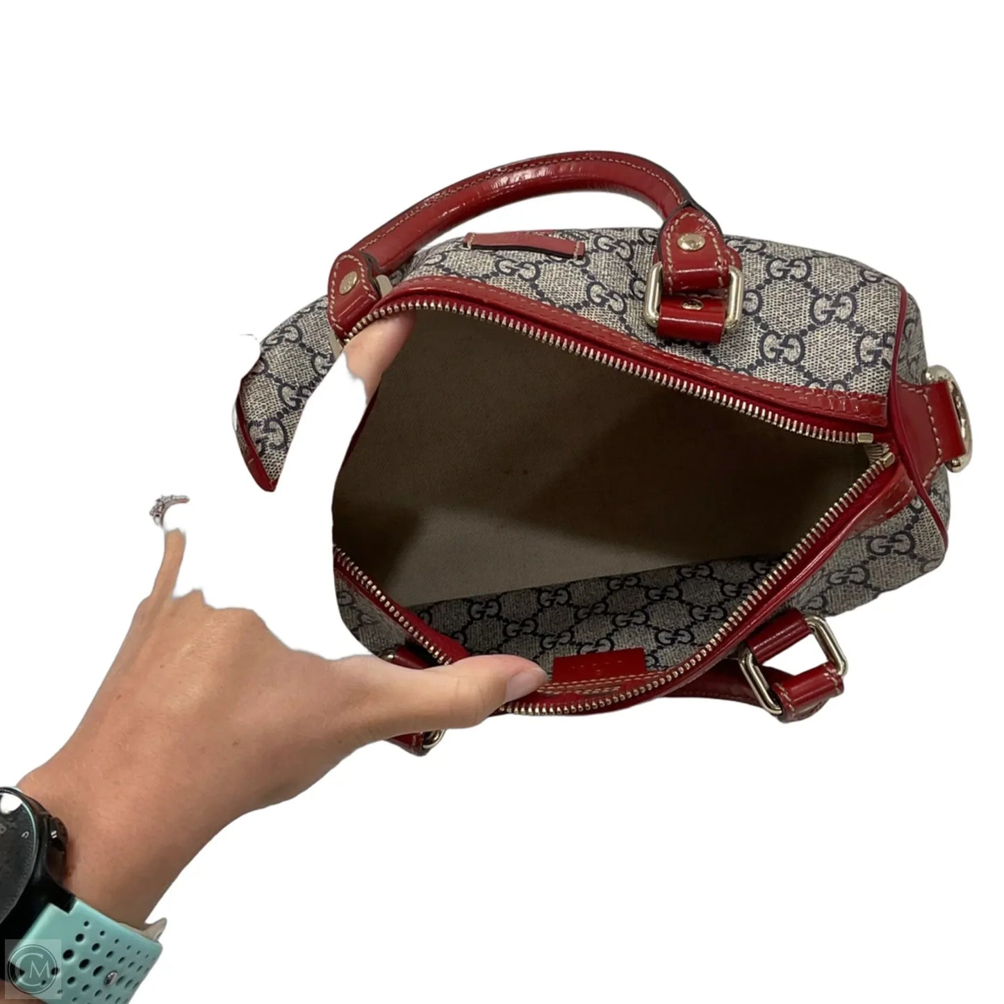 Handbag Luxury Designer By Gucci, Size: Small