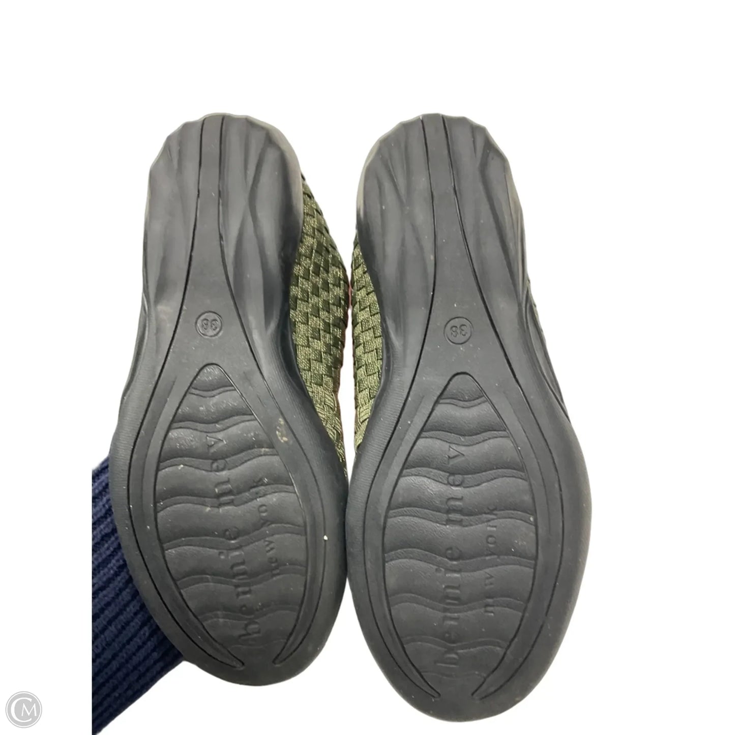 Shoes Flats By Clothes Mentor In Green, Size: 8